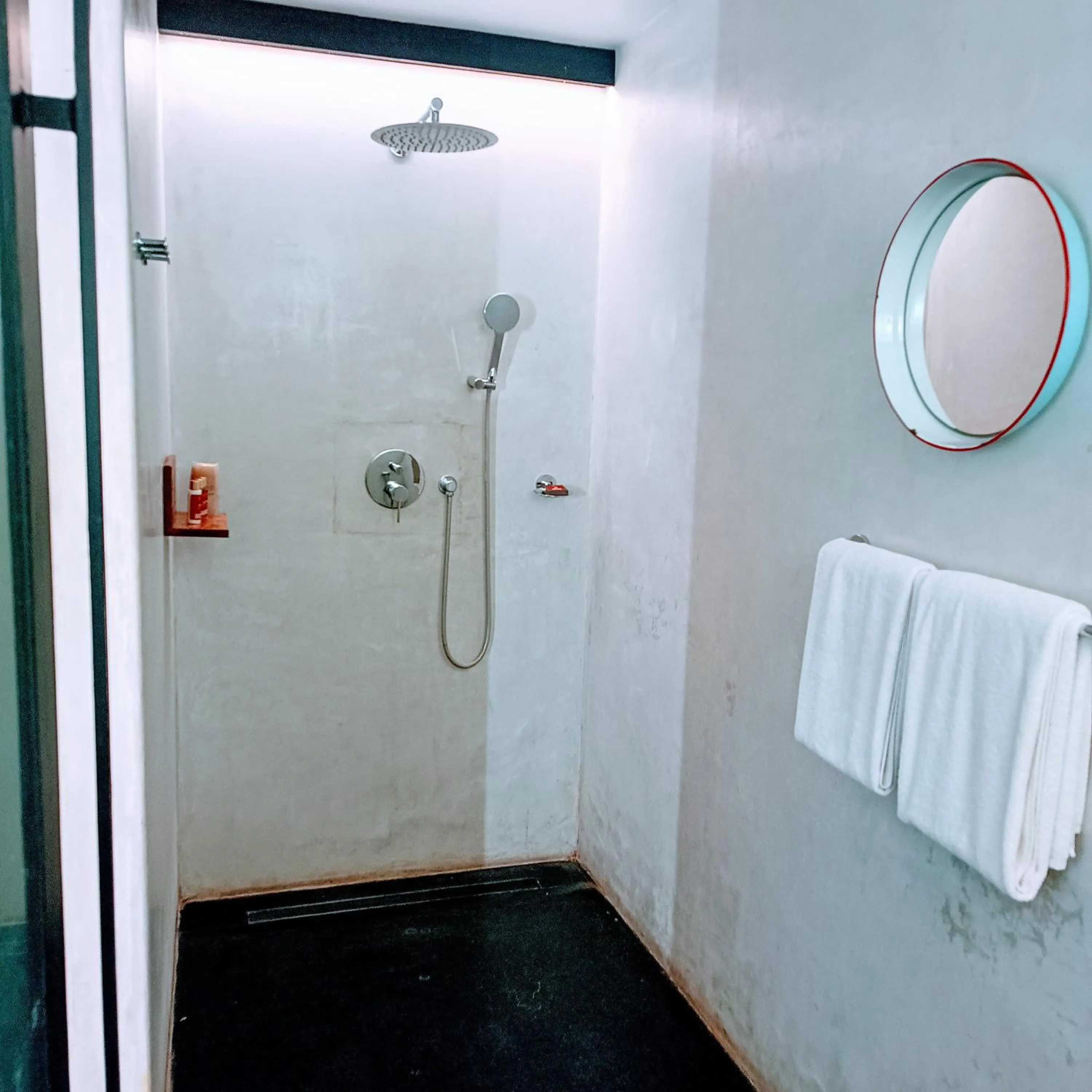 Bathroom in The Postcard Mandalay Hall, Kochi
