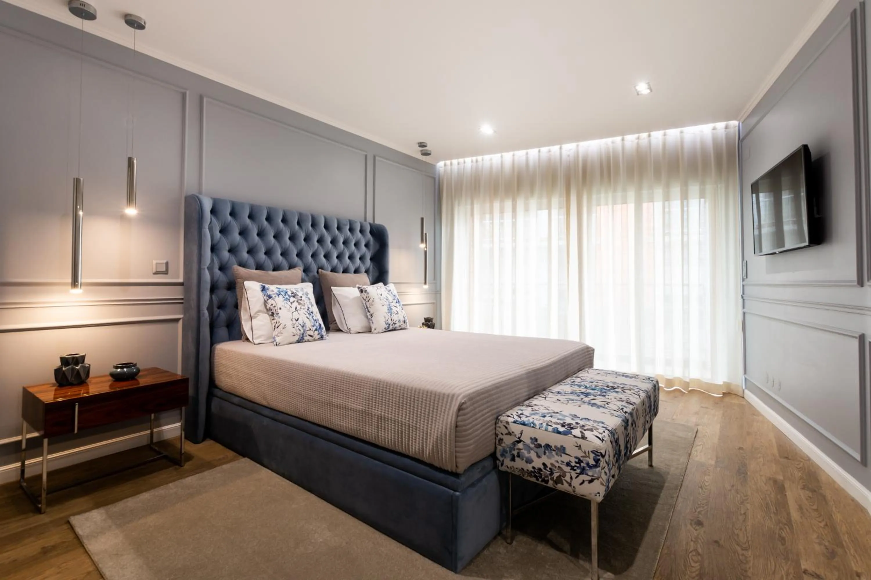 Bed in Azor Central Lodge