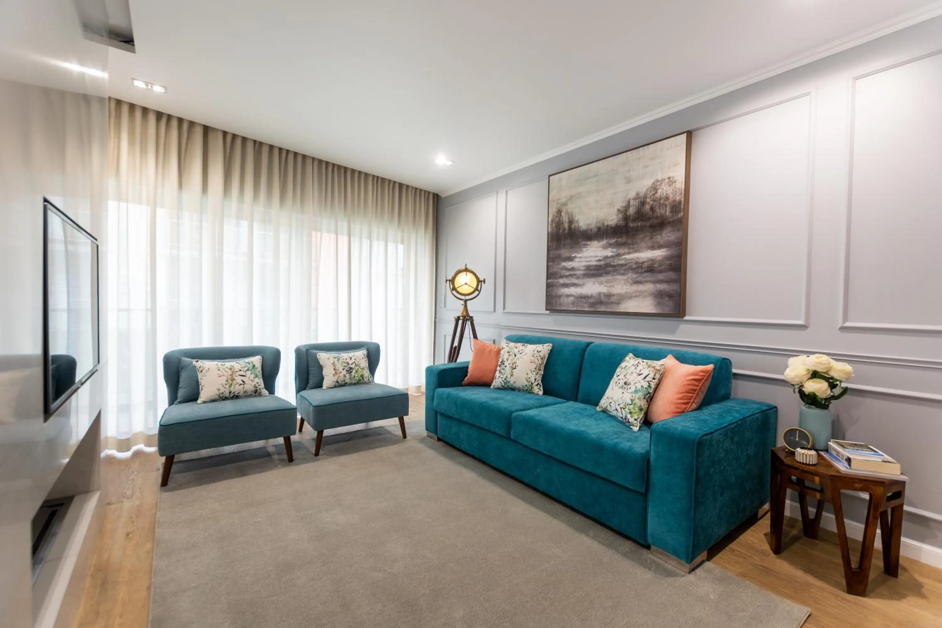 Living room in Azor Central Lodge