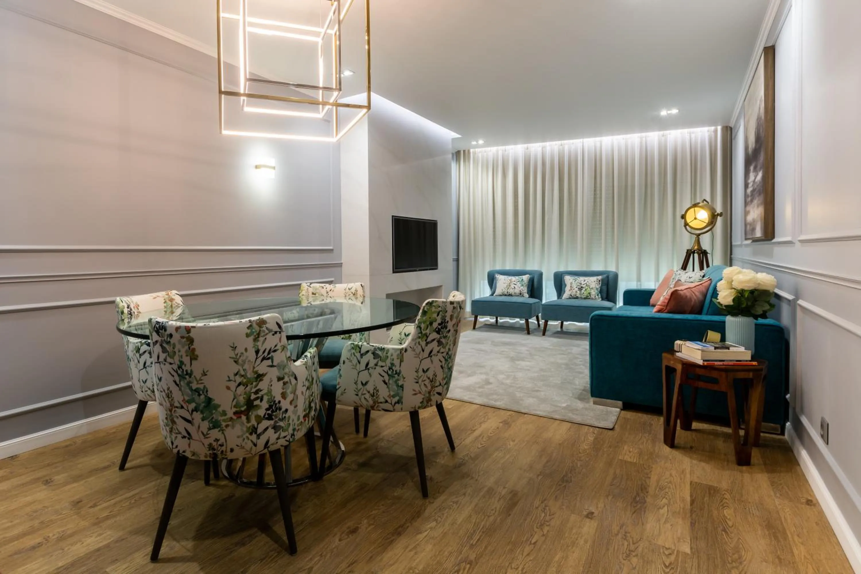 Seating area in Azor Central Lodge