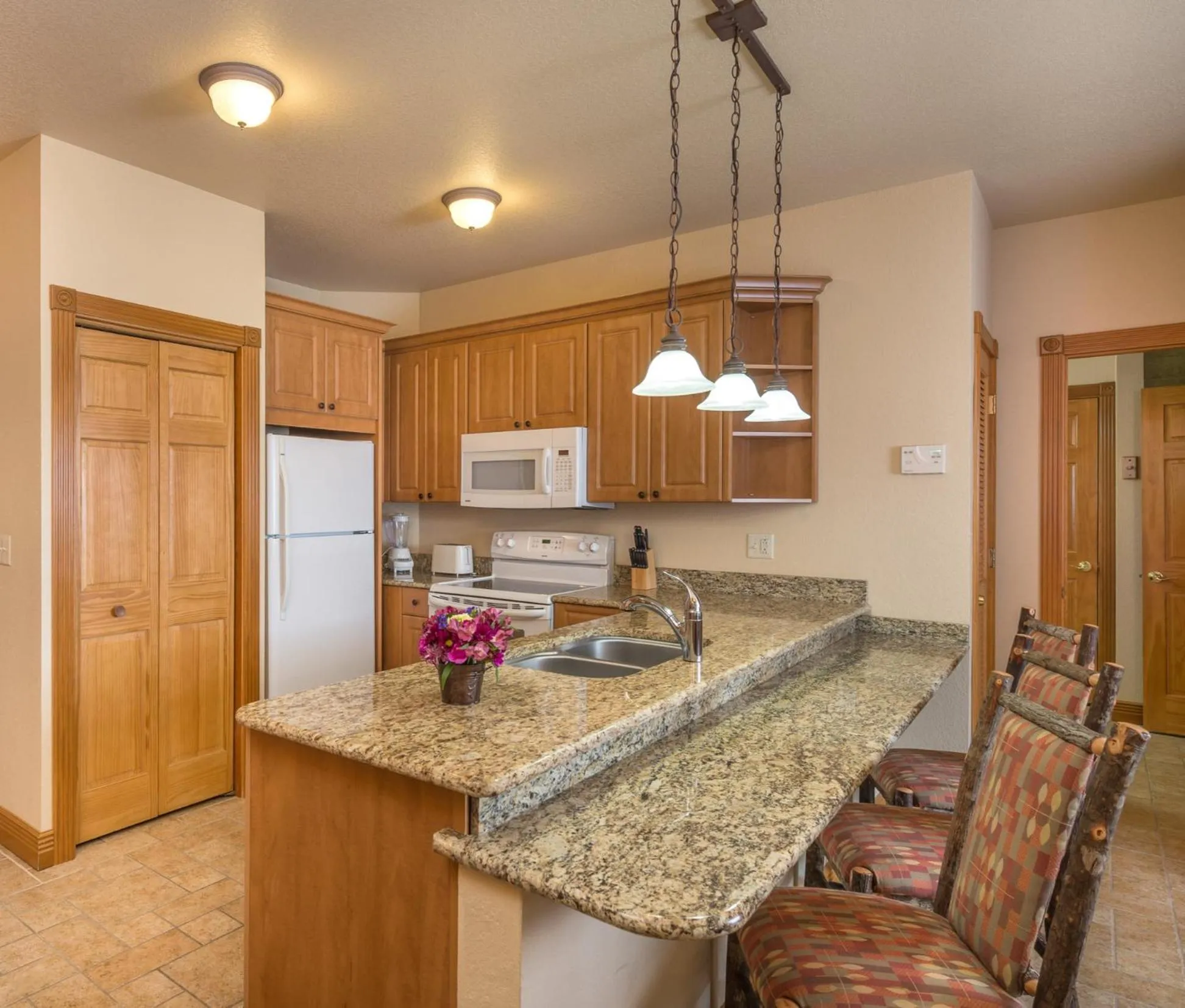 Kitchen or kitchenette in Westgate Branson Woods Resort