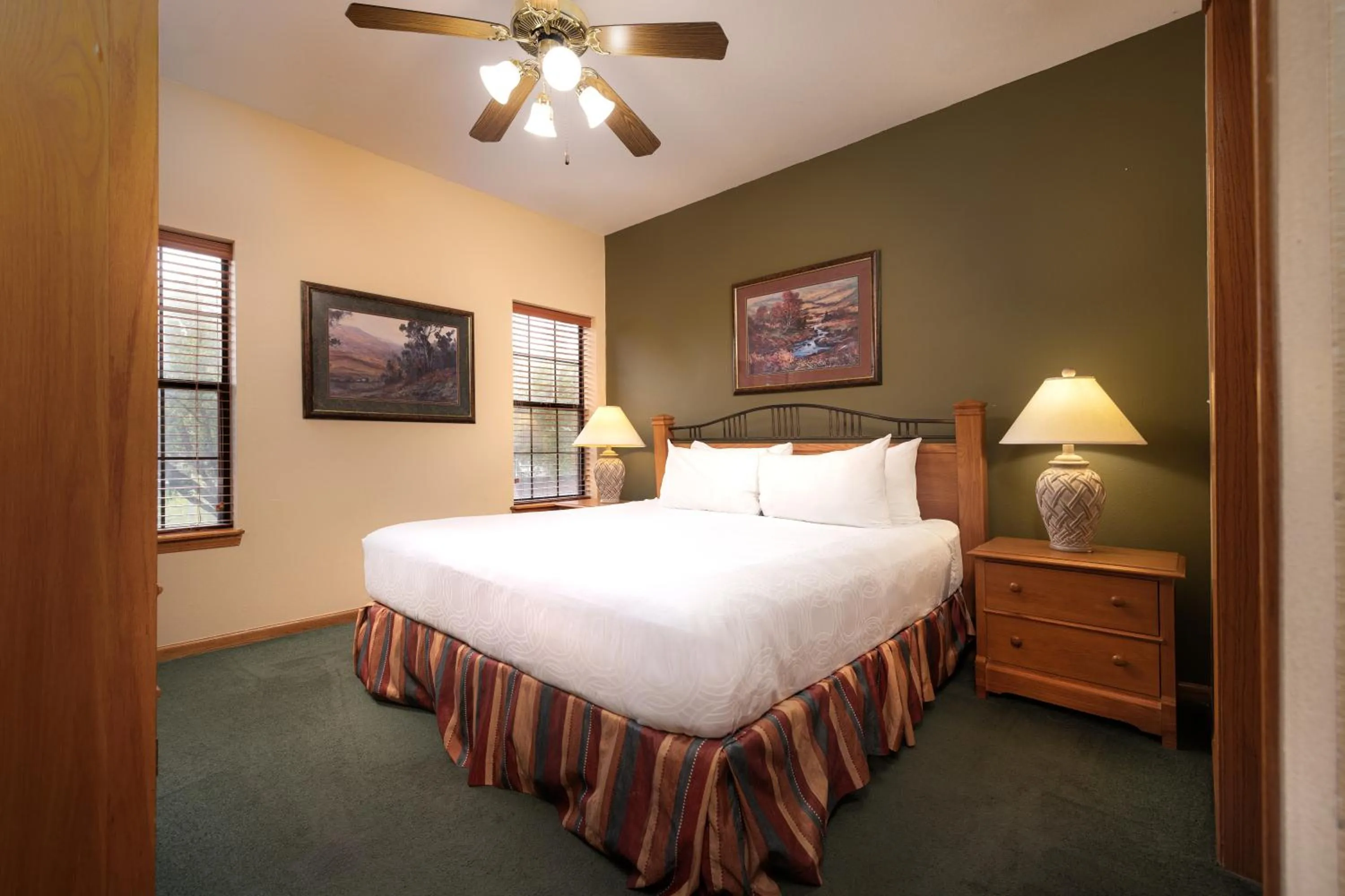 Bedroom, Bed in Westgate Branson Woods Resort