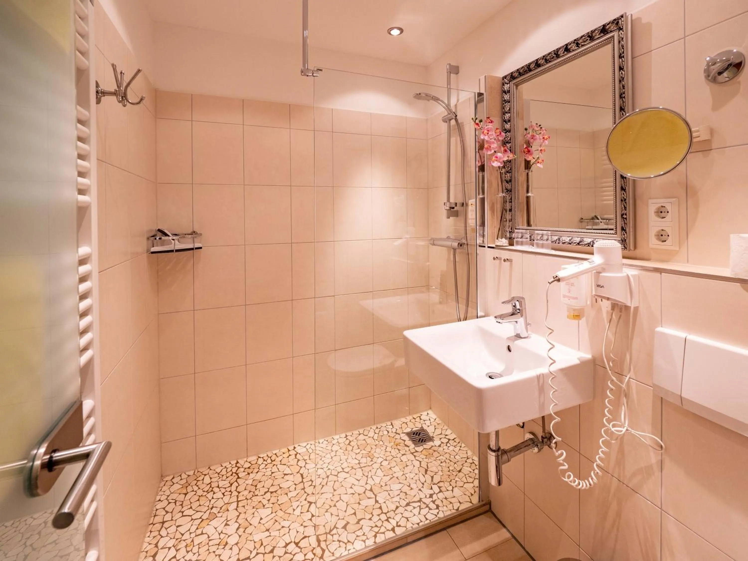 Bathroom in Hotel & Restaurant Grüner Baum - Die Grüne Oase Am Feldberg