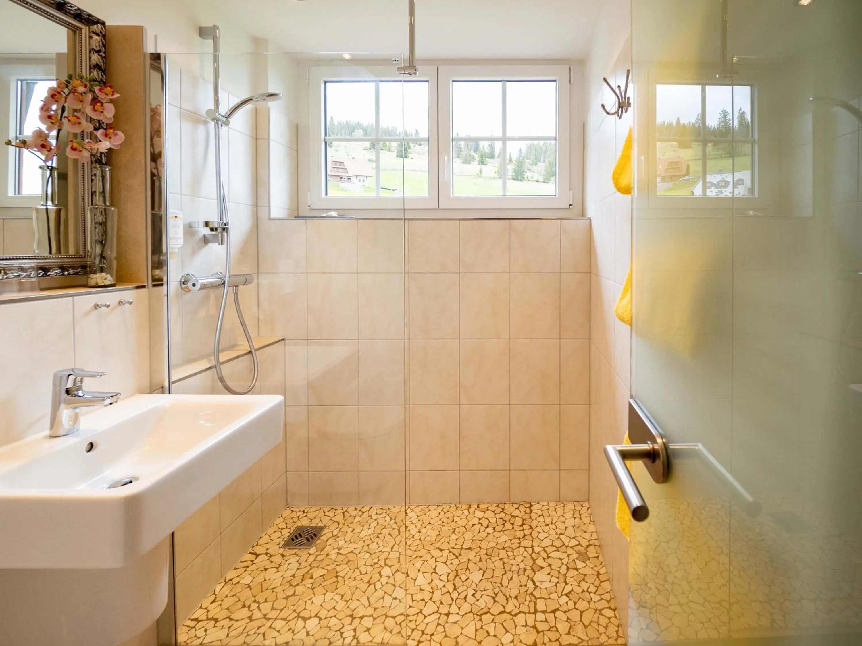 Bathroom in Hotel & Restaurant Grüner Baum - Die Grüne Oase Am Feldberg