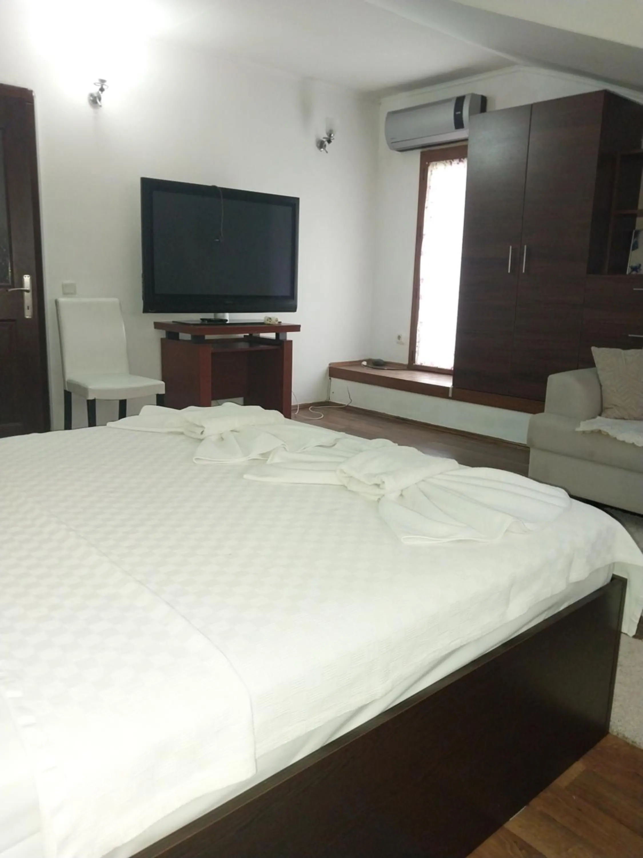 Photo of the whole room, Bed in Jasmin Apart Otel