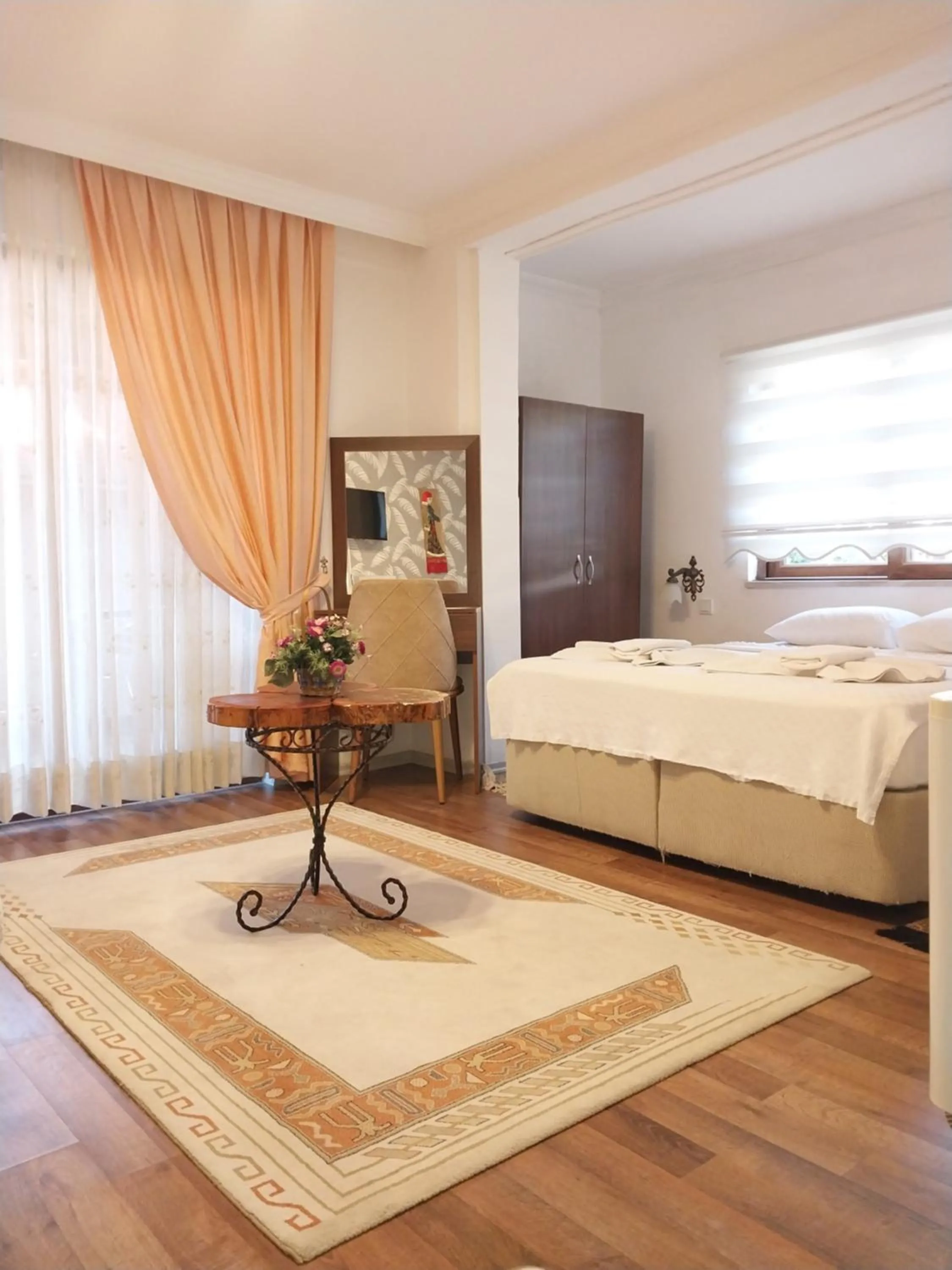 Photo of the whole room, Bed in Jasmin Apart Otel