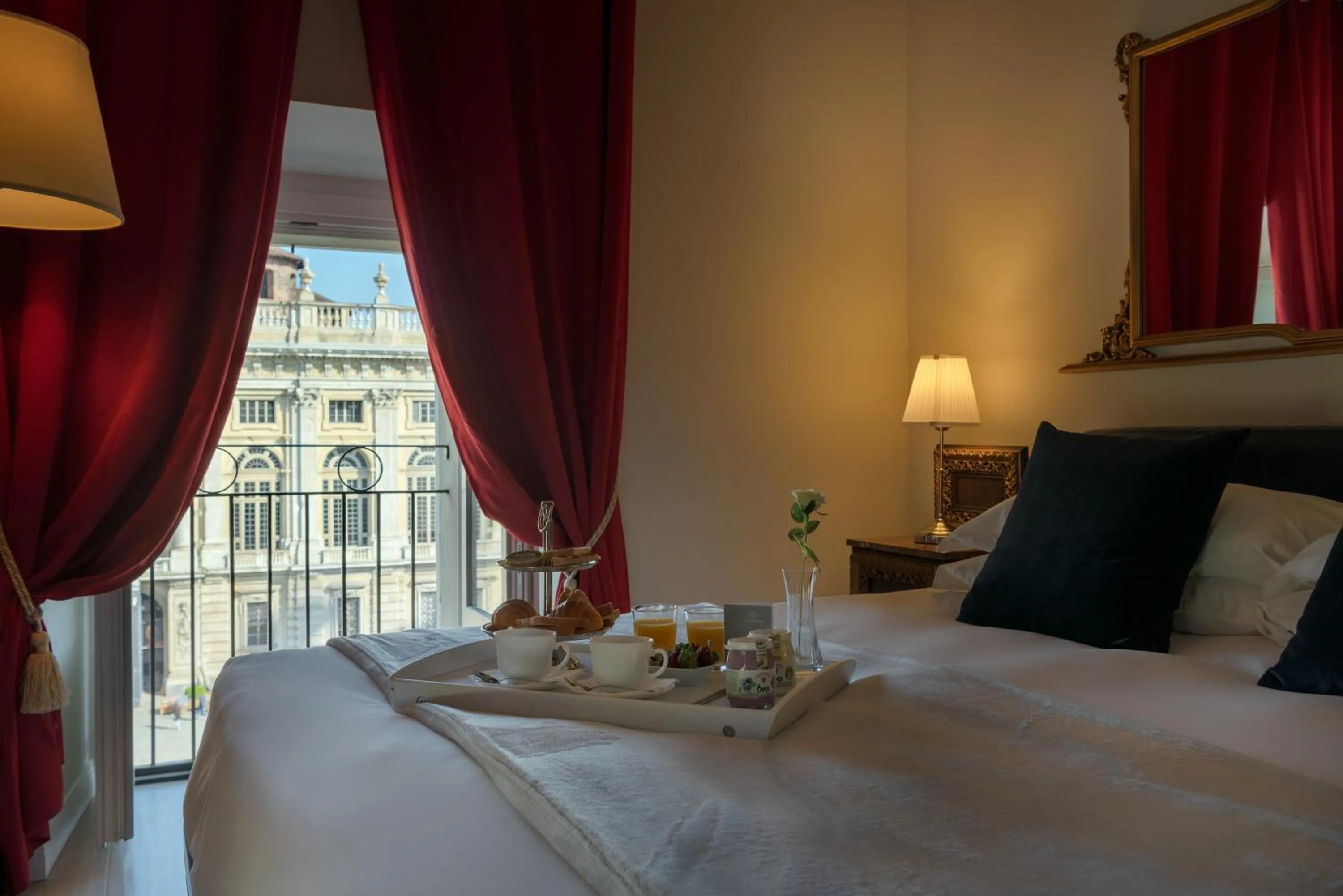 Bed in Corte Realdi Luxury Rooms Torino