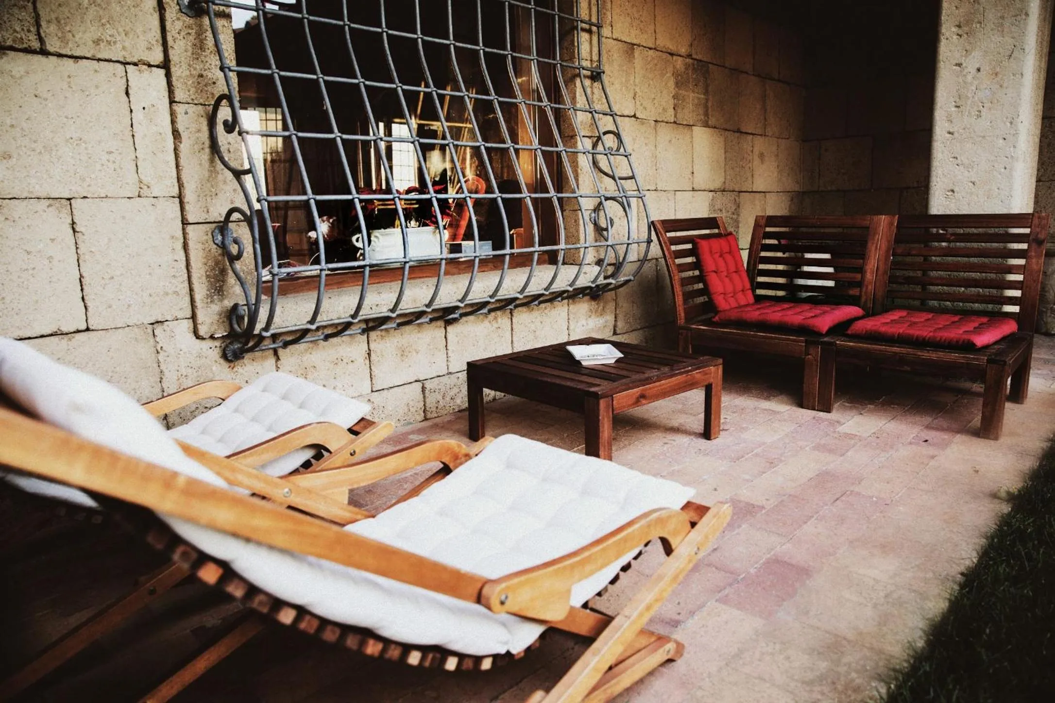 Facade/entrance in Al Vecchio Fontanile B&B