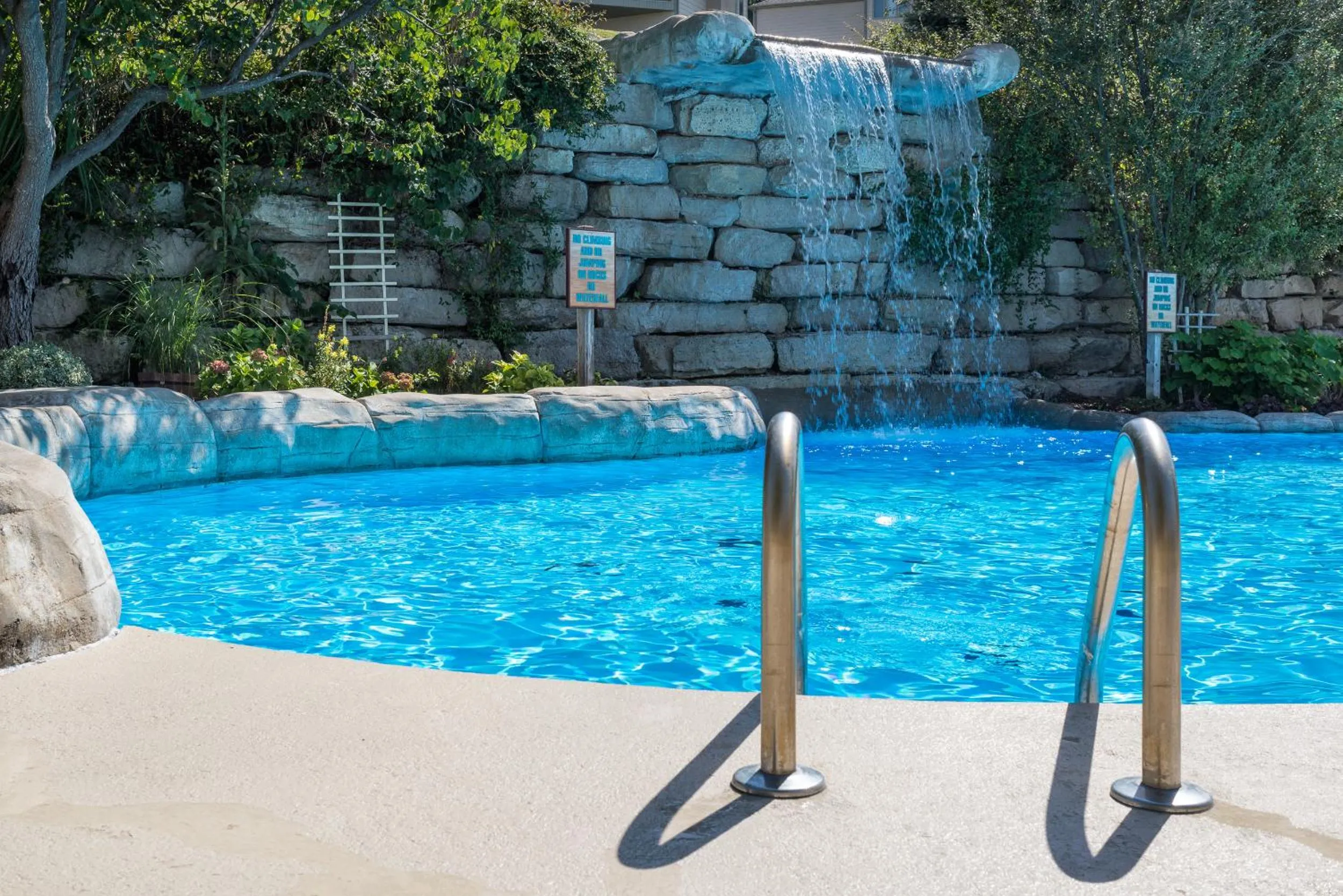 Swimming pool in Westgate Branson Lakes Resort