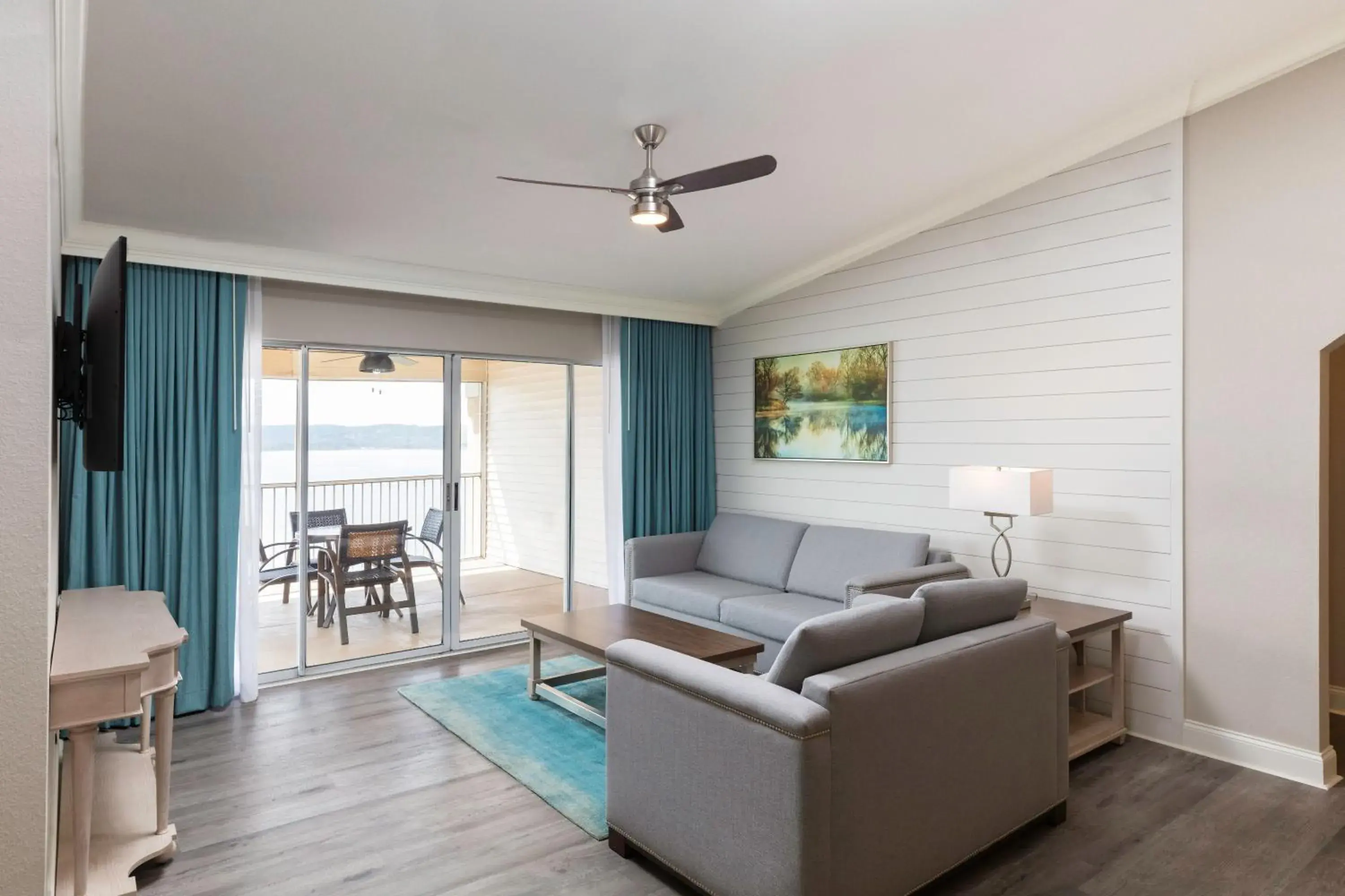 Living room in Westgate Branson Lakes Resort Living room in Westgate Branson Lakes Resort