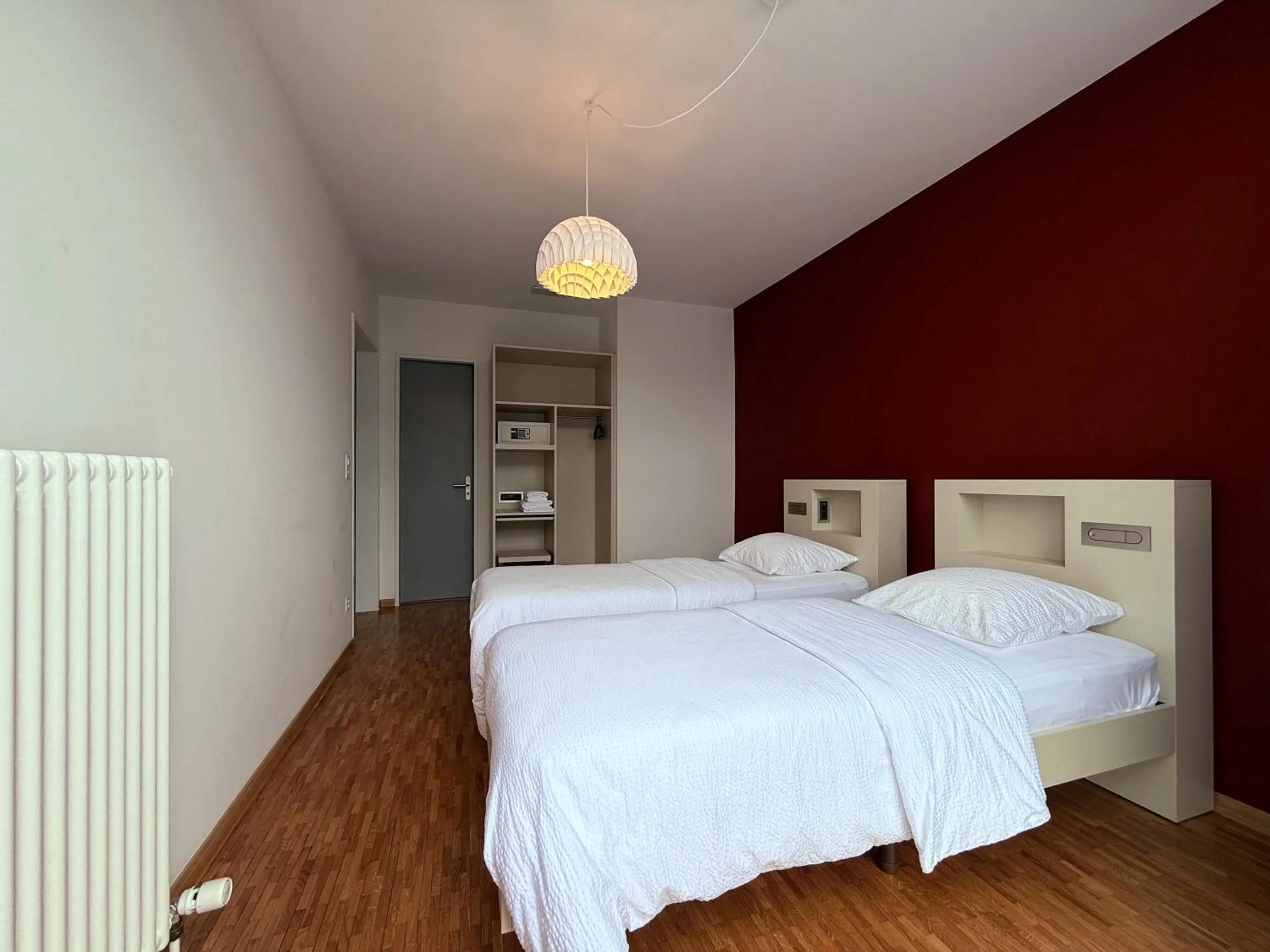 Bedroom, Bed in Geneva Hostel