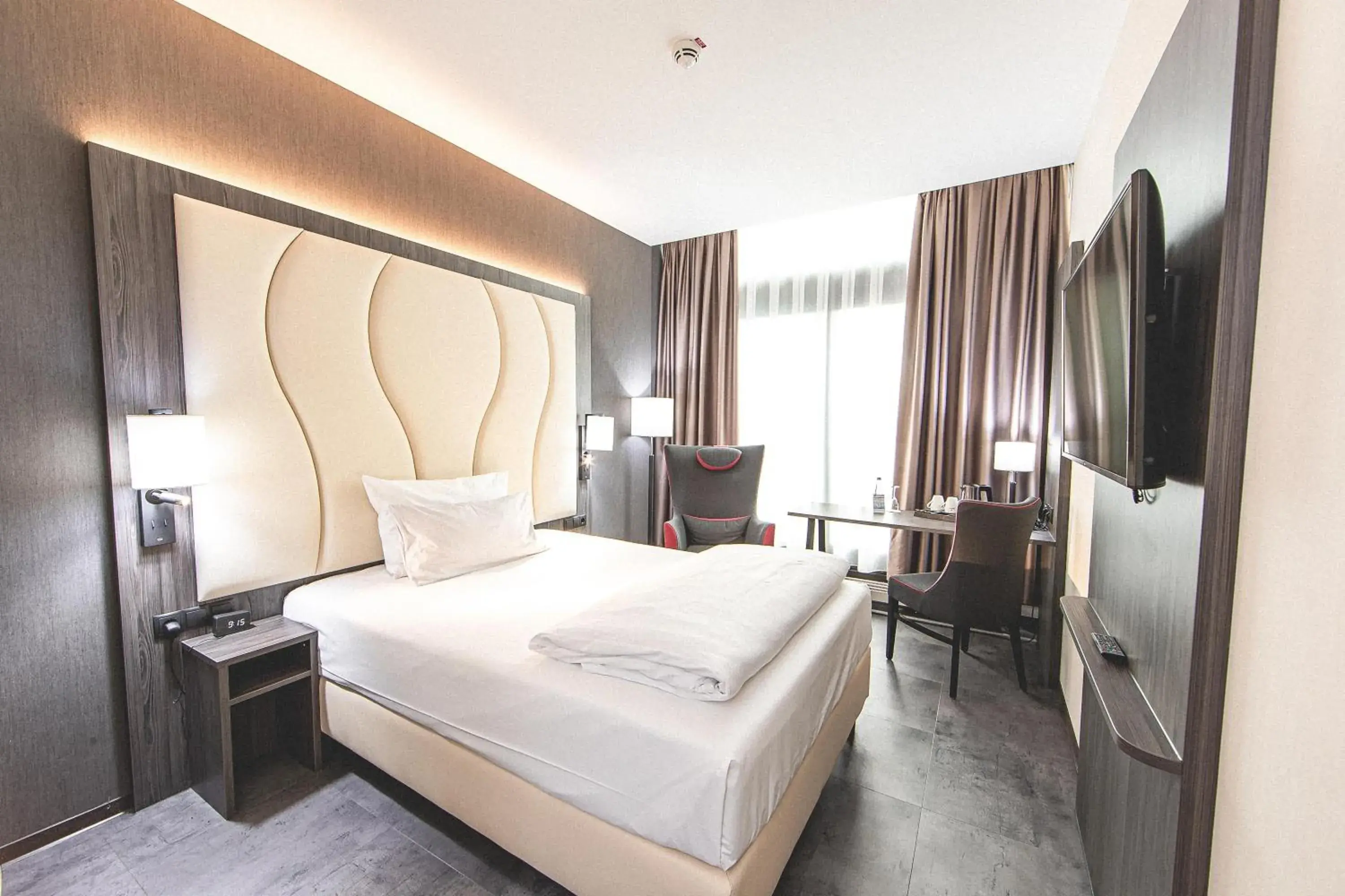 Bedroom, Bed in Best Western Plaza Hotel Mannheim Bedroom, Bed in Best Western Plaza Hotel Mannheim