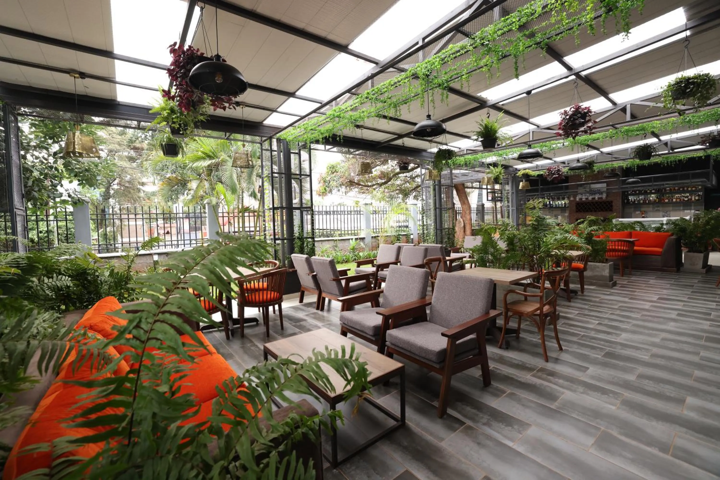 Restaurant/places to eat in PrideInn Westlands Luxury Boutique Hotel