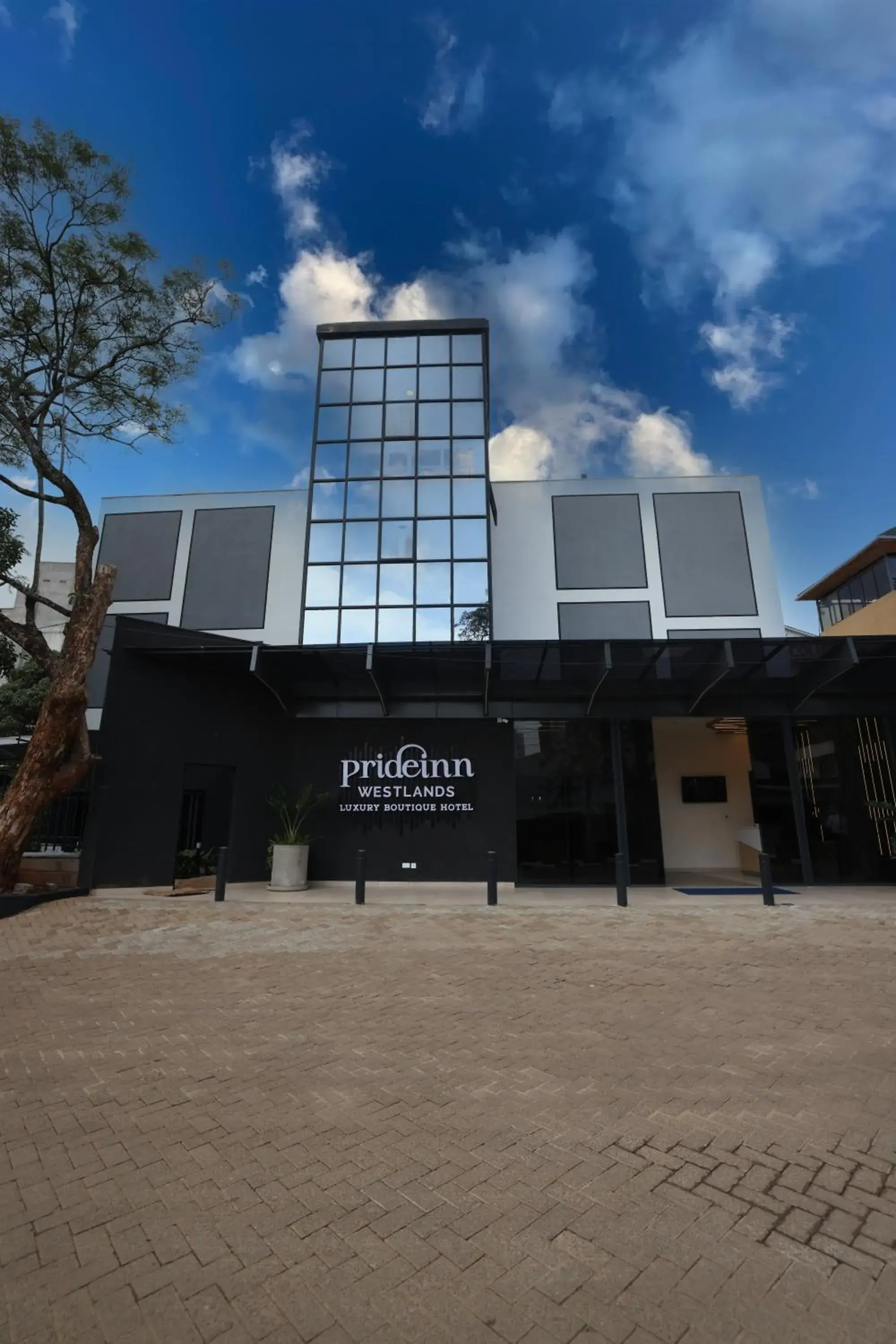 Property building in PrideInn Westlands Luxury Boutique Hotel Property building in PrideInn Westlands Luxury Boutique Hotel