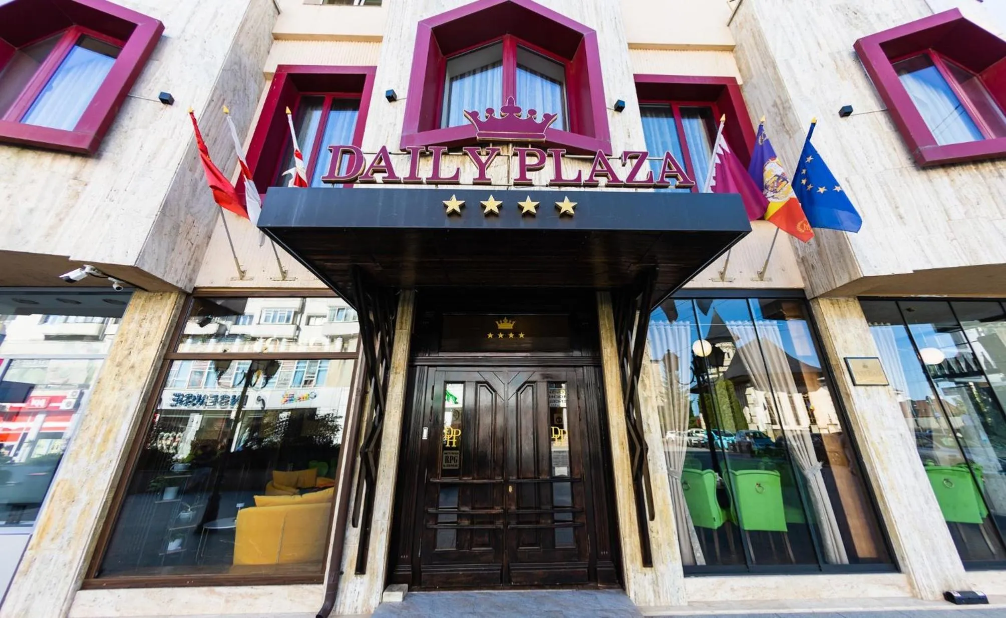 Property building in Daily Plaza Hotel