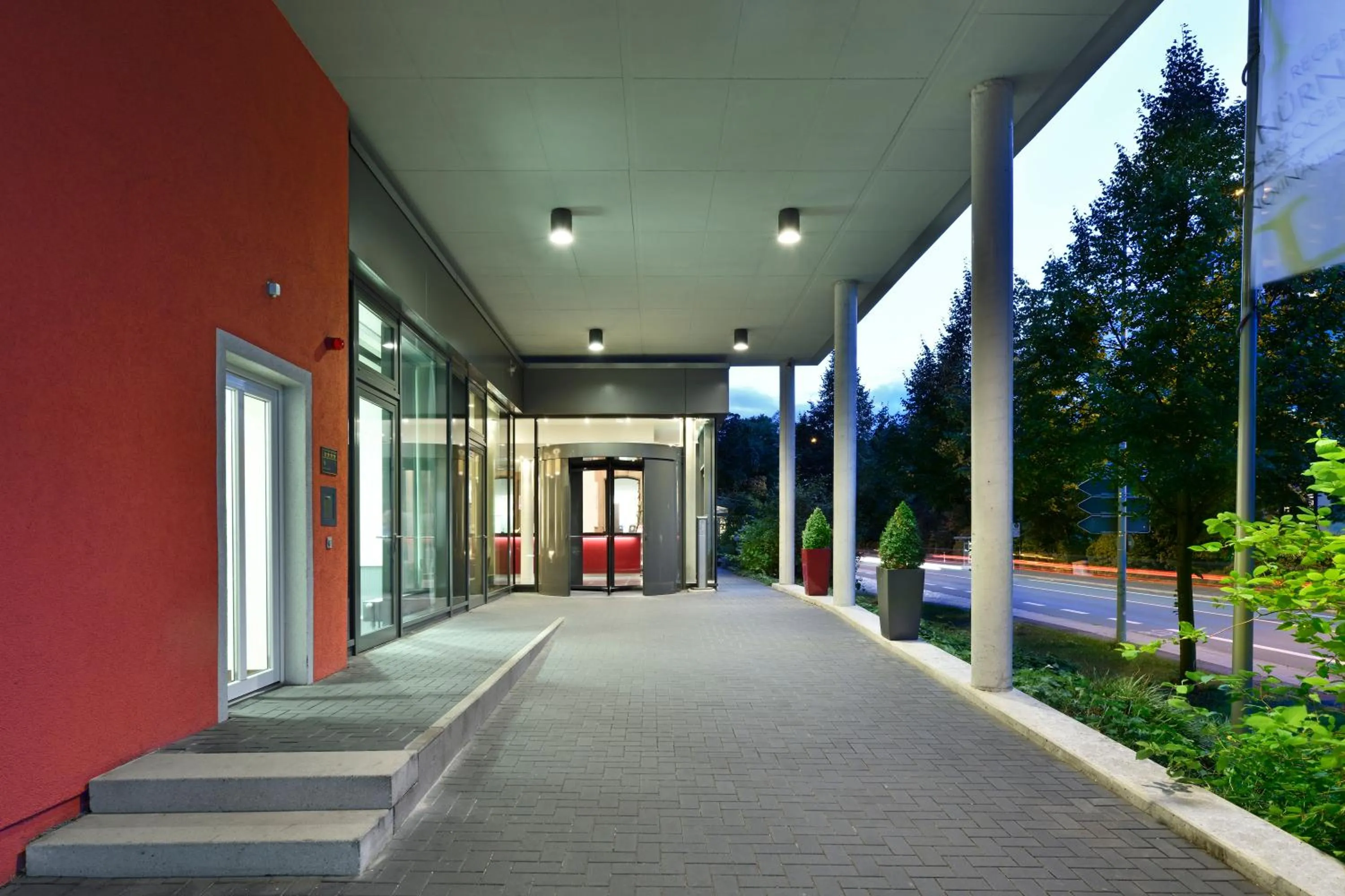 Property building in Novina Hotel Tillypark