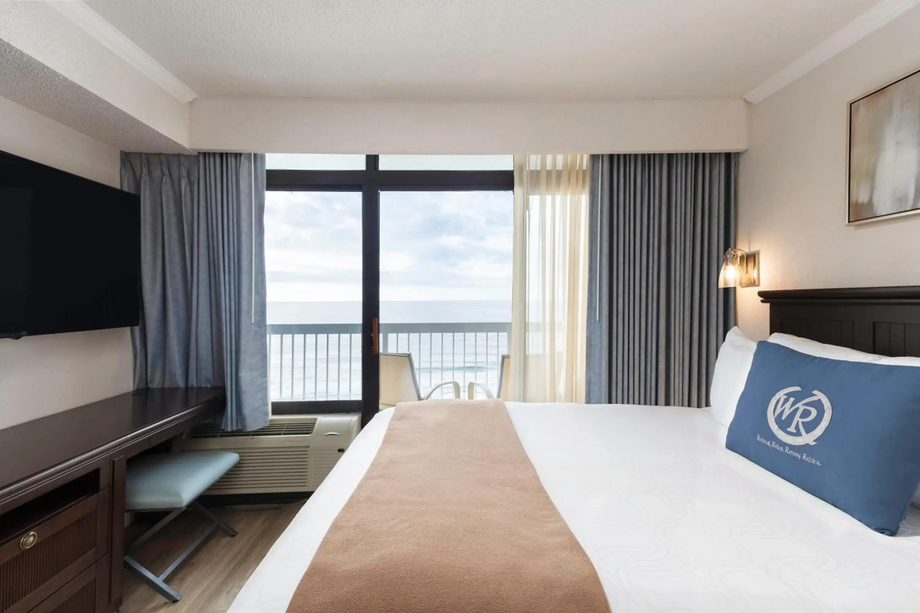 Sea view, Bed in Westgate Myrtle Beach Oceanfront Resort Sea view, Bed in Westgate Myrtle Beach Oceanfront Resort