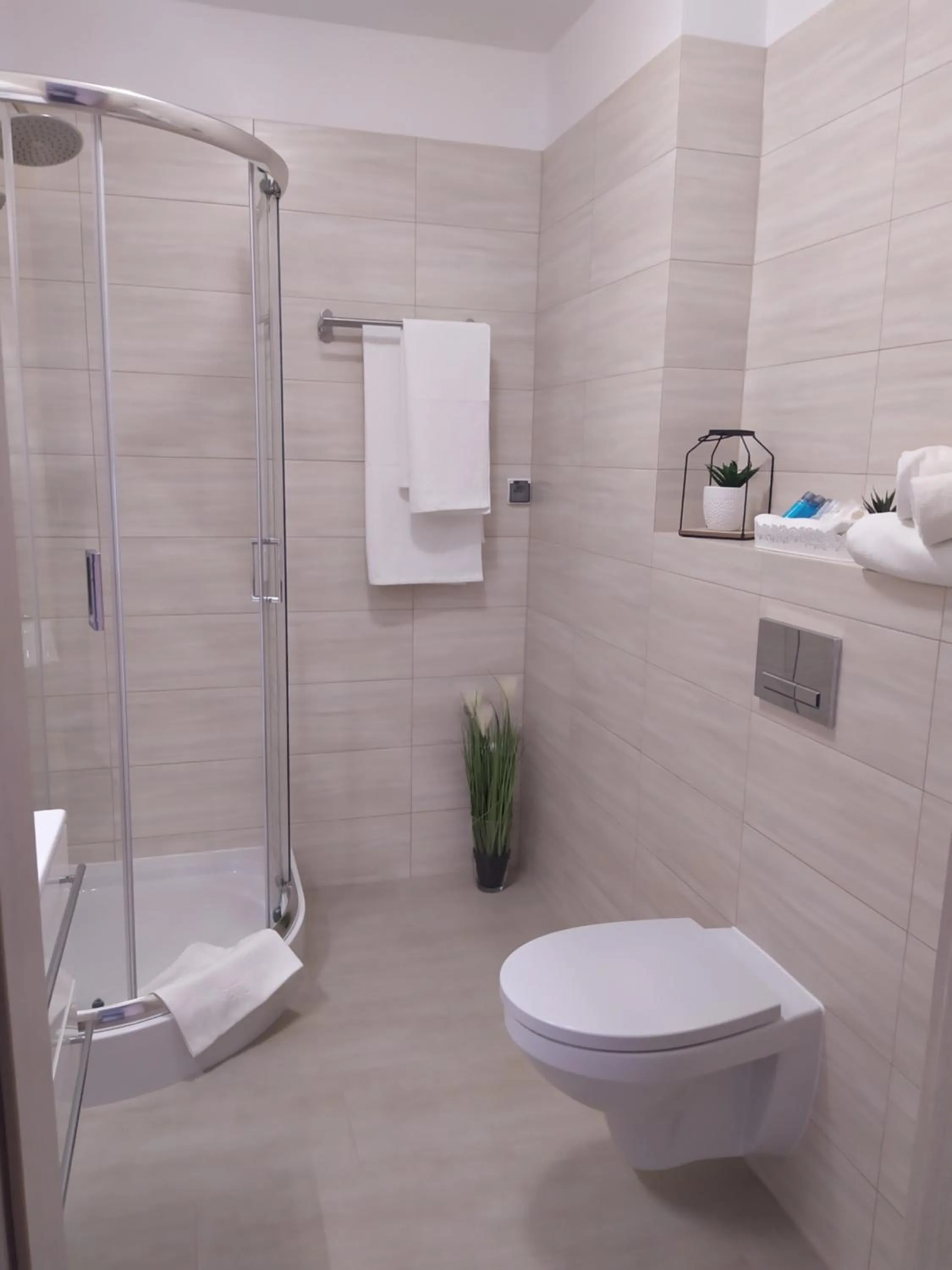 Shower in Villa Centro