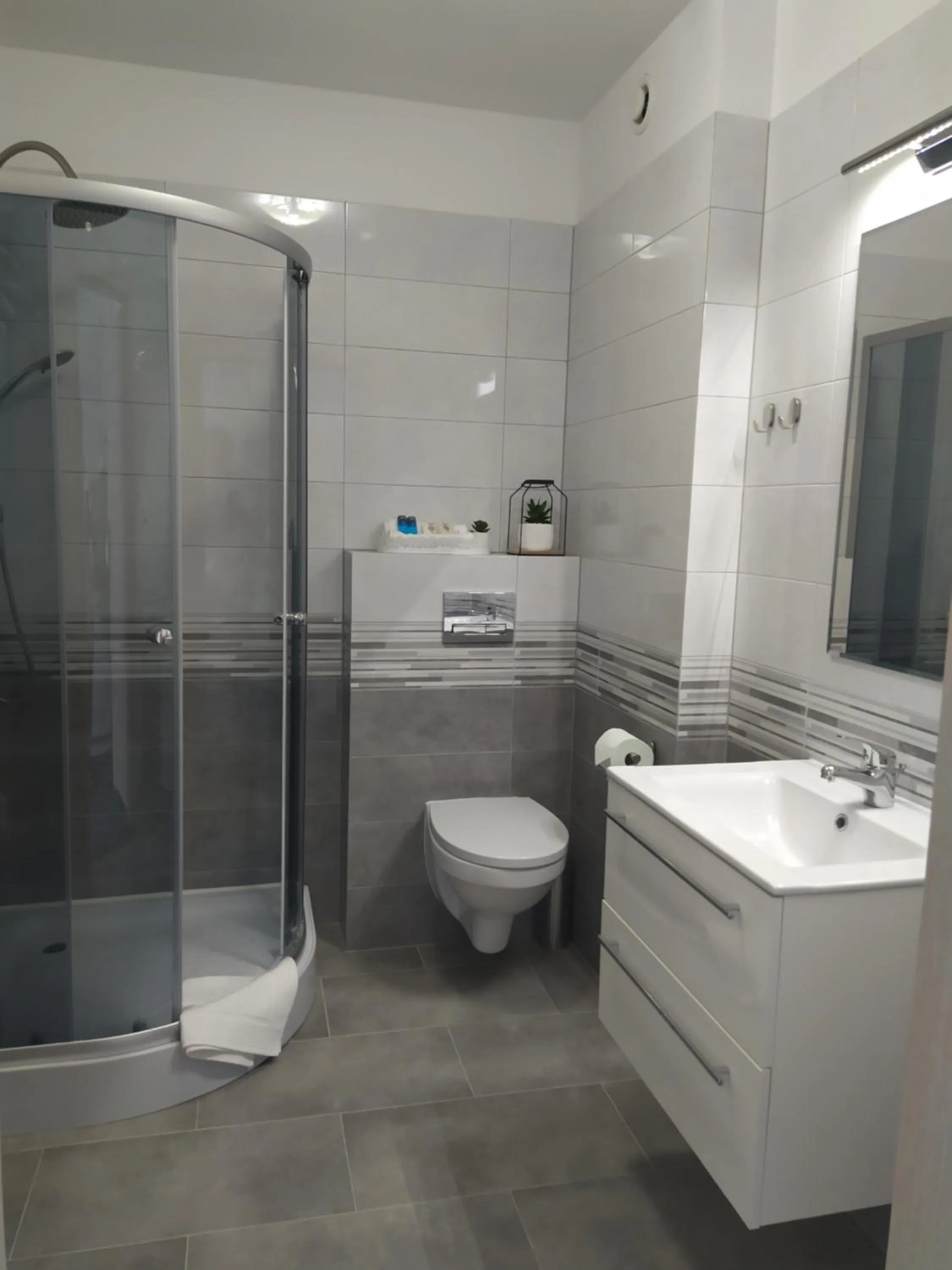 Shower in Villa Centro