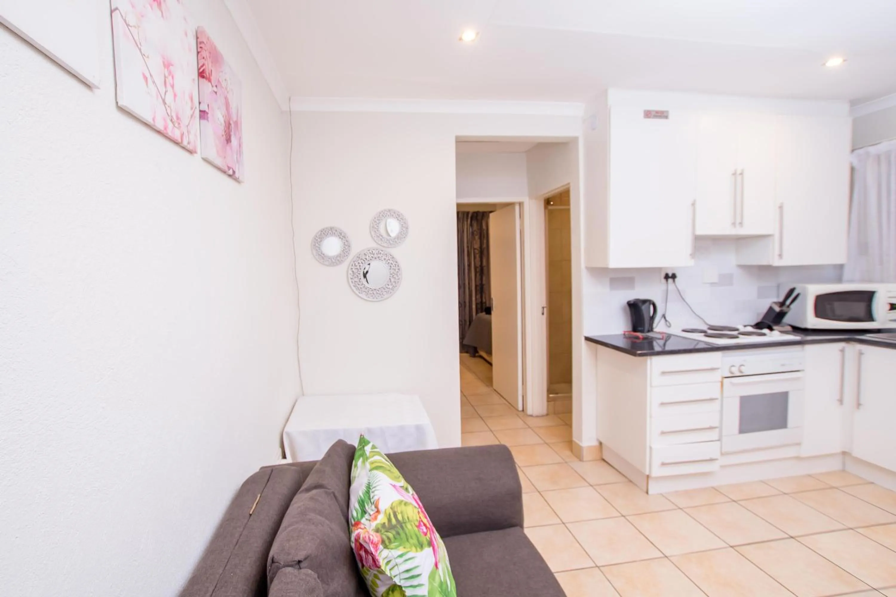 One-Bedroom Apartment - single occupancy in Prestigious Apartments