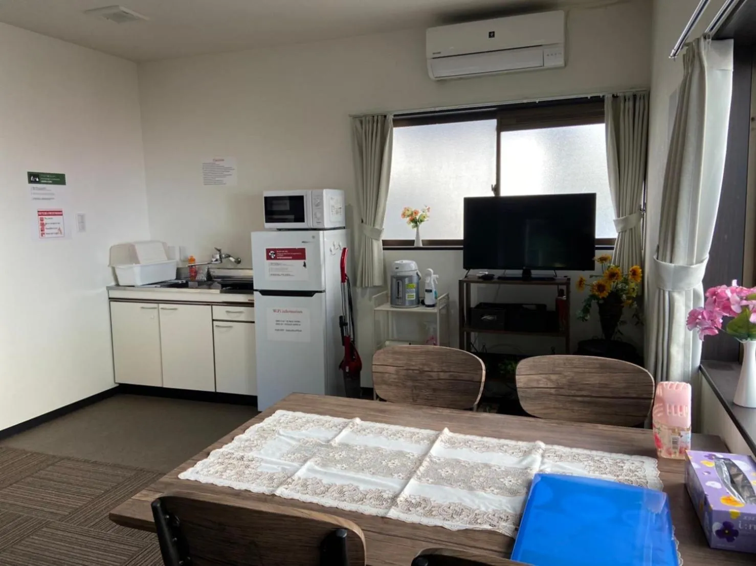 Dining area in Guest House Shine Bright