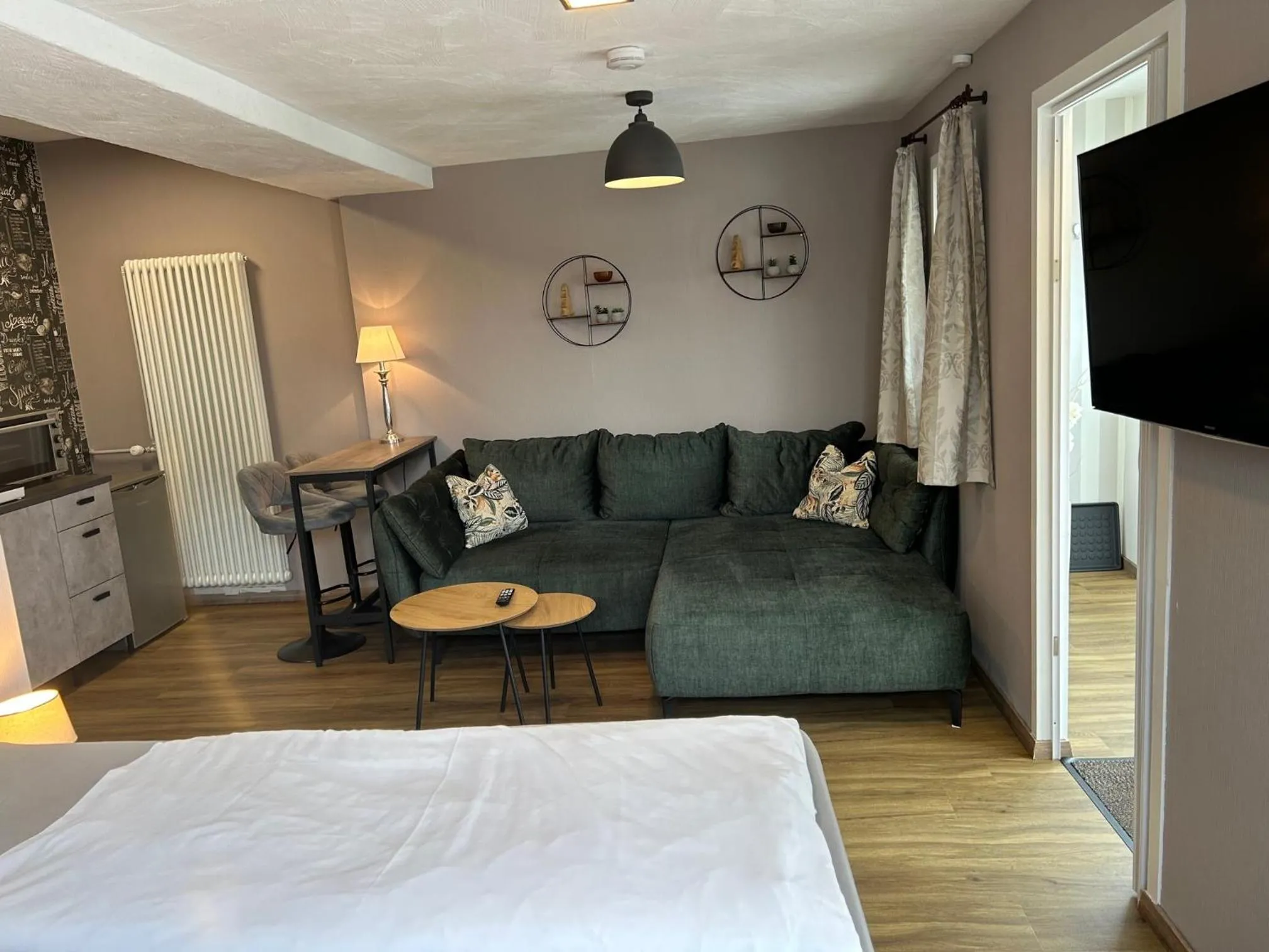 Photo of the whole room, Bed in Löwenstein Ferienwohnungen
