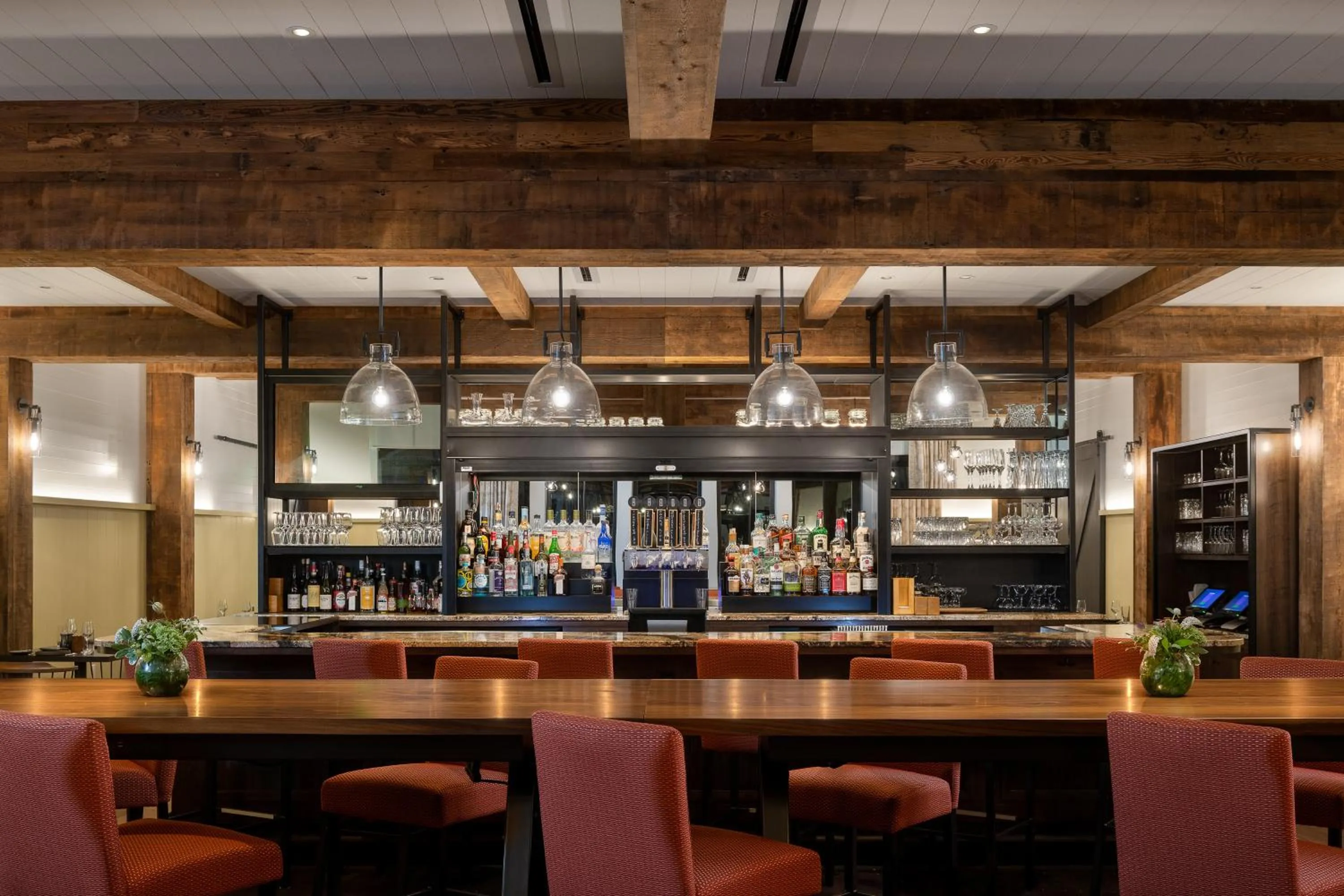 Restaurant/places to eat in The Williams Inn