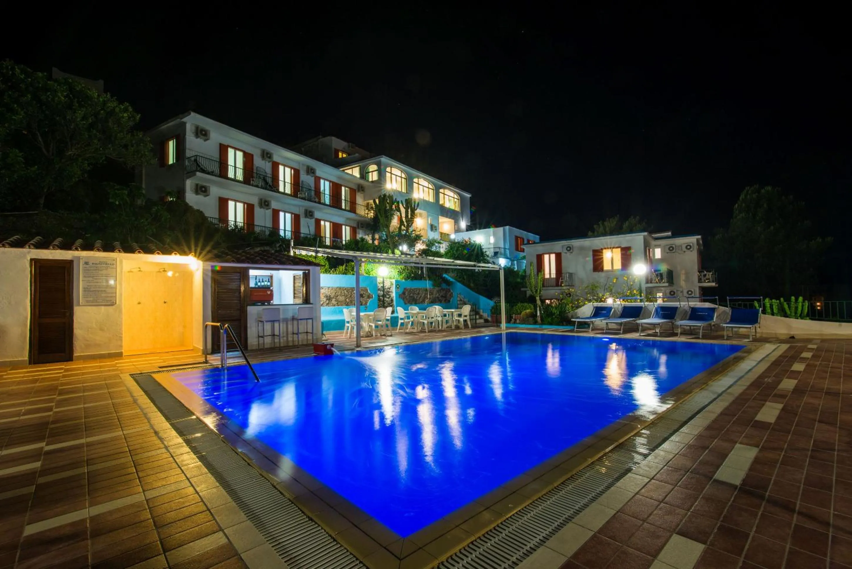 Property building in Hotel Bagnitiello