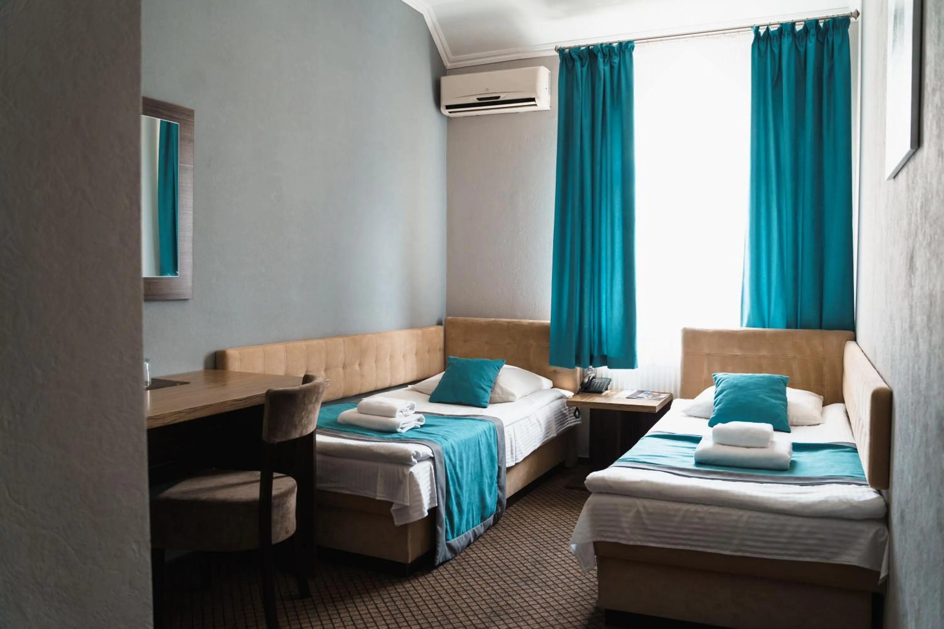 Standard Twin Room - single occupancy in Globus Hotel