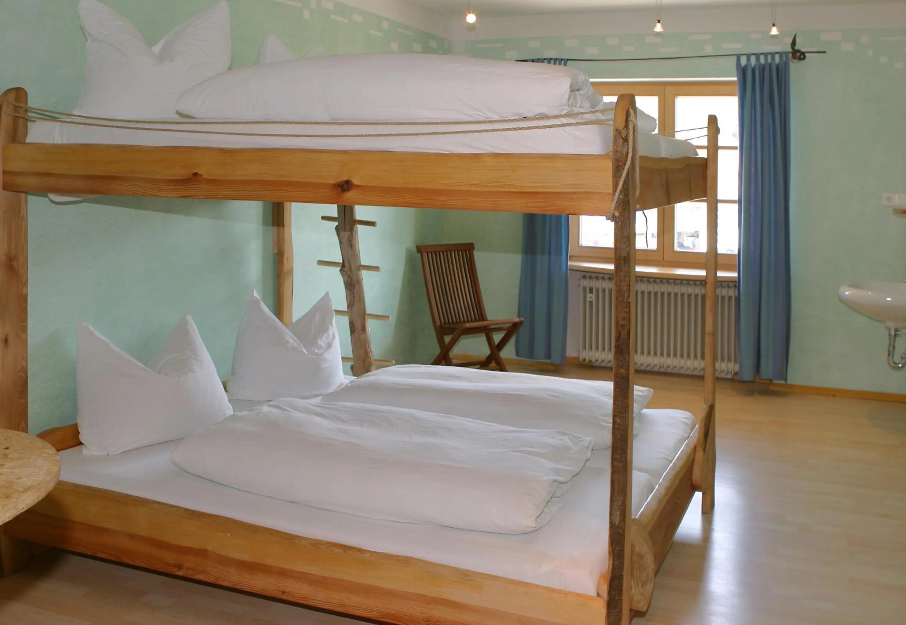 Bed in Schiff Bihlerdorf - Hostel