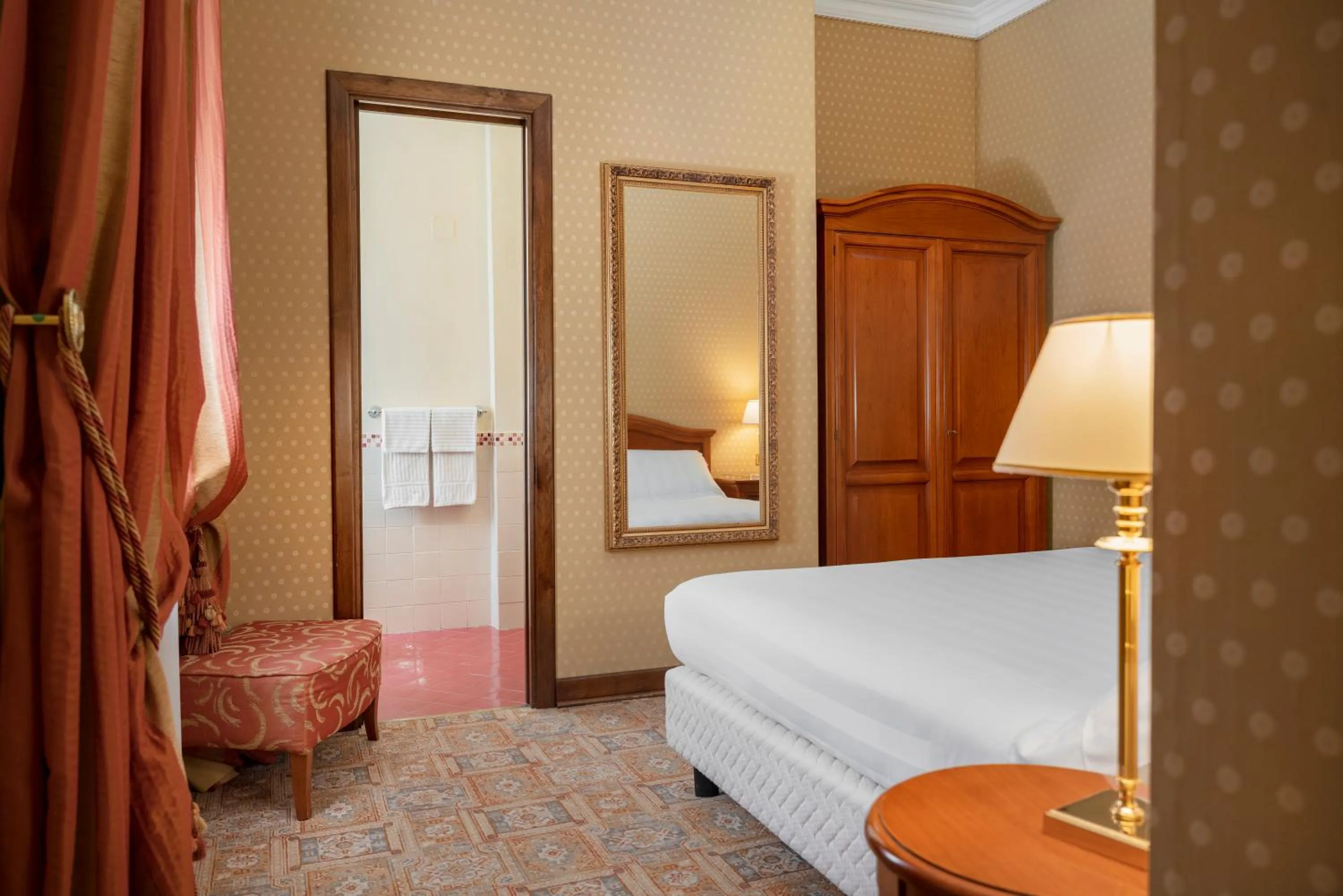 Bed in Hotel Oceania