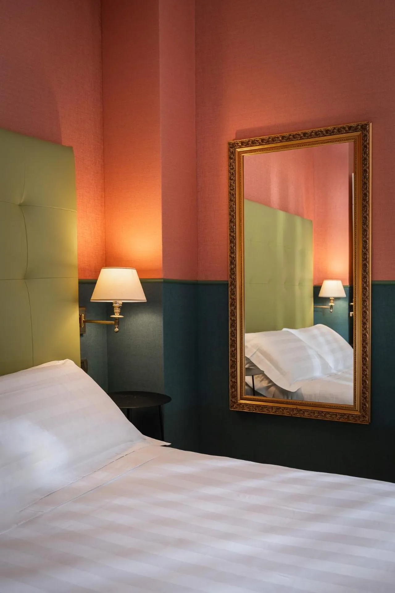 Bed in Hotel Oceania