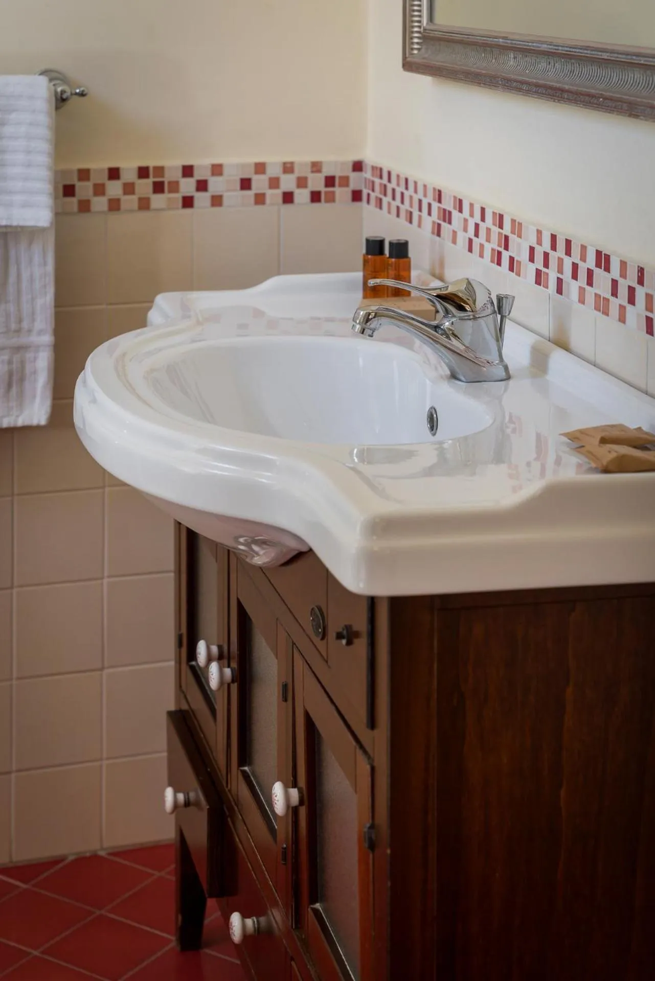 Bathroom in Hotel Oceania