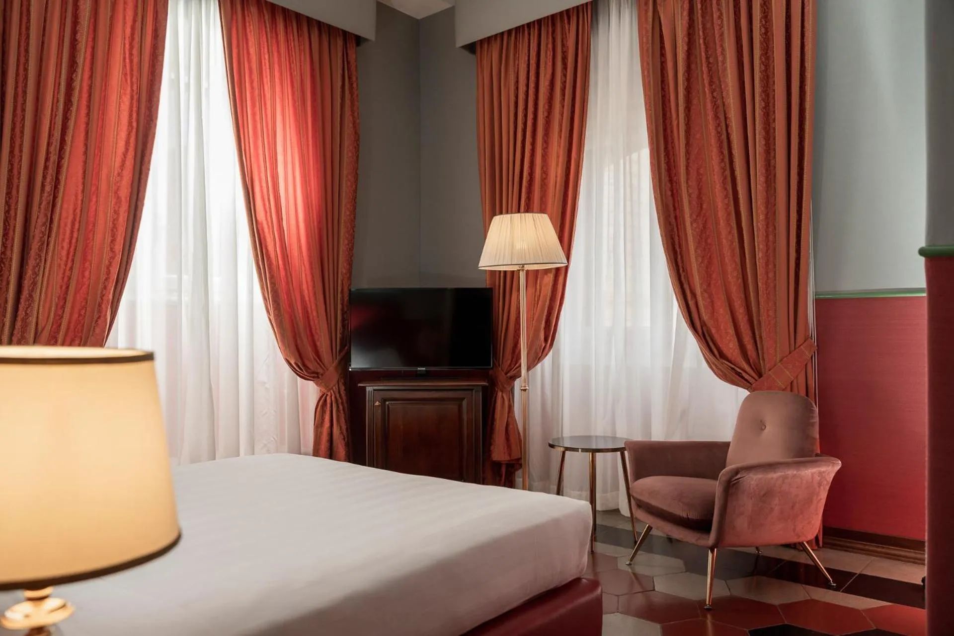 Bed in Hotel Oceania