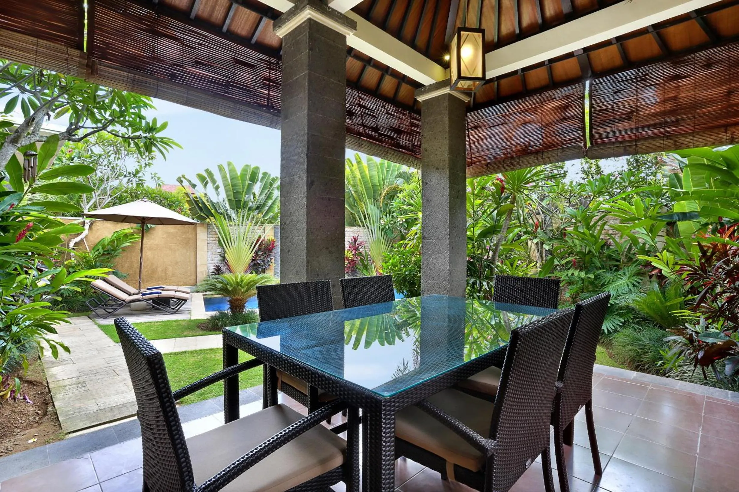 Kitchen or kitchenette in Askara Villa