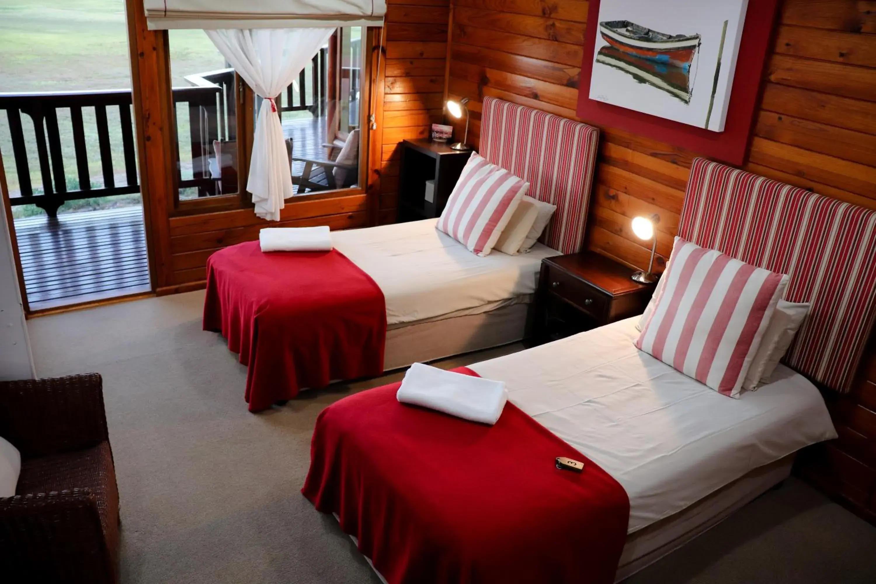 Twin Room with Balcony in Oyster Creek Lodge Twin Room with Balcony in Oyster Creek Lodge