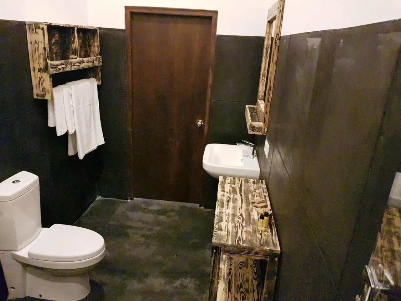Toilet in il Frangipane