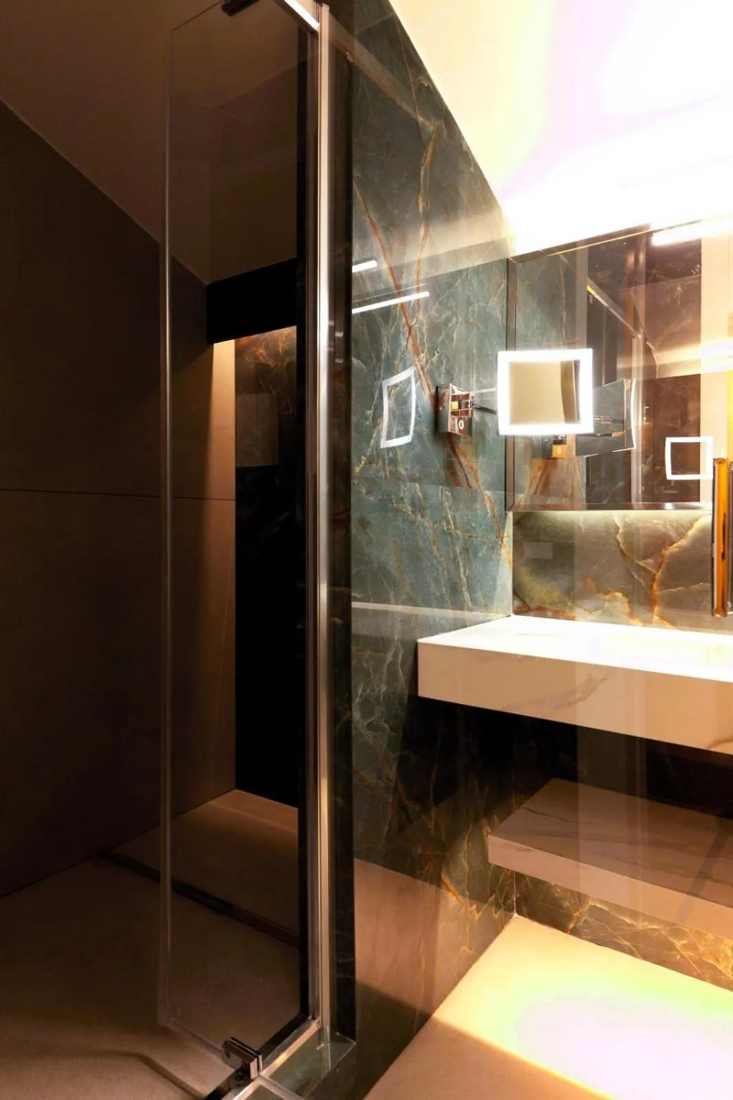 Bathroom in Fauno Urban Resort