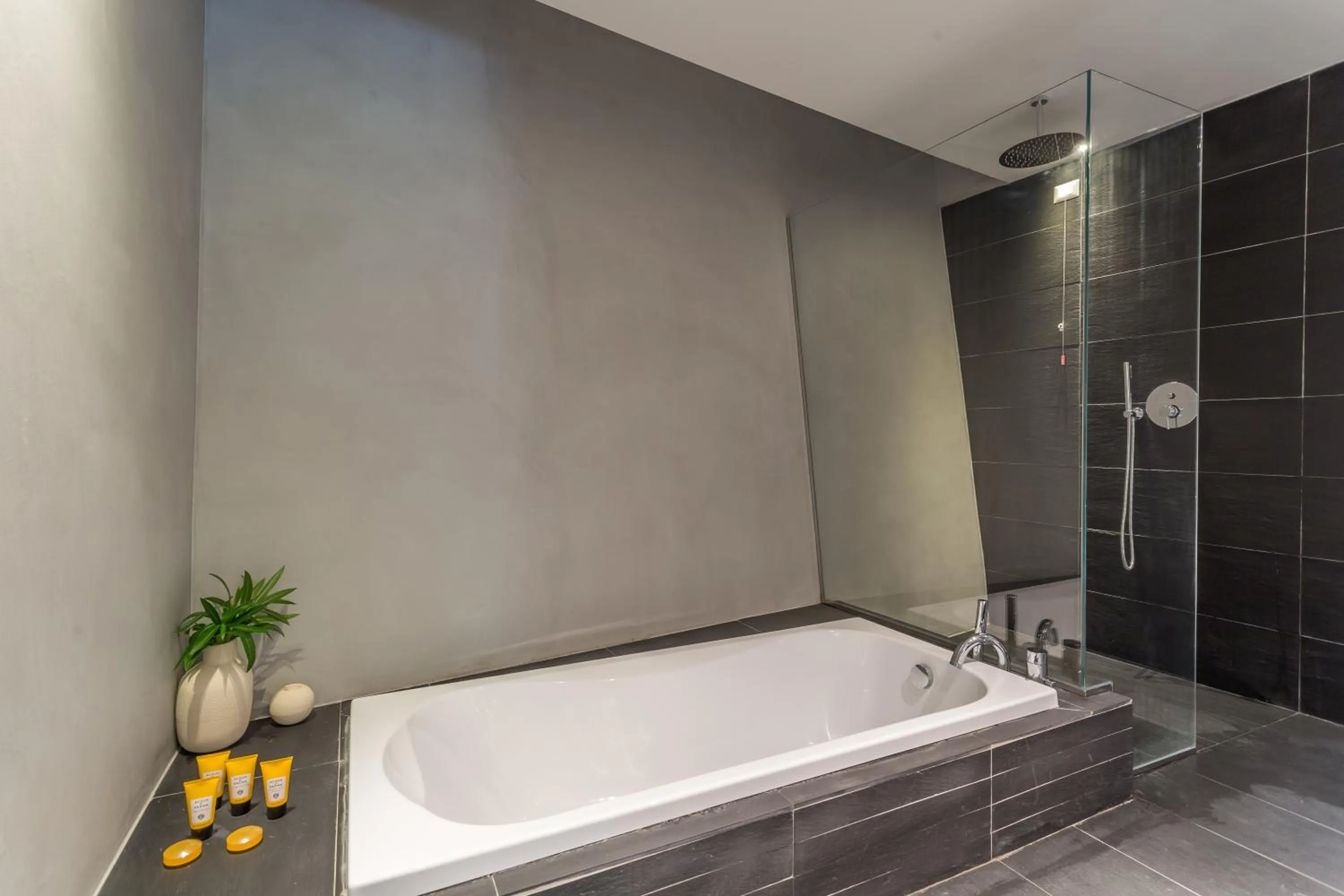 Bathroom in Fauno Urban Resort