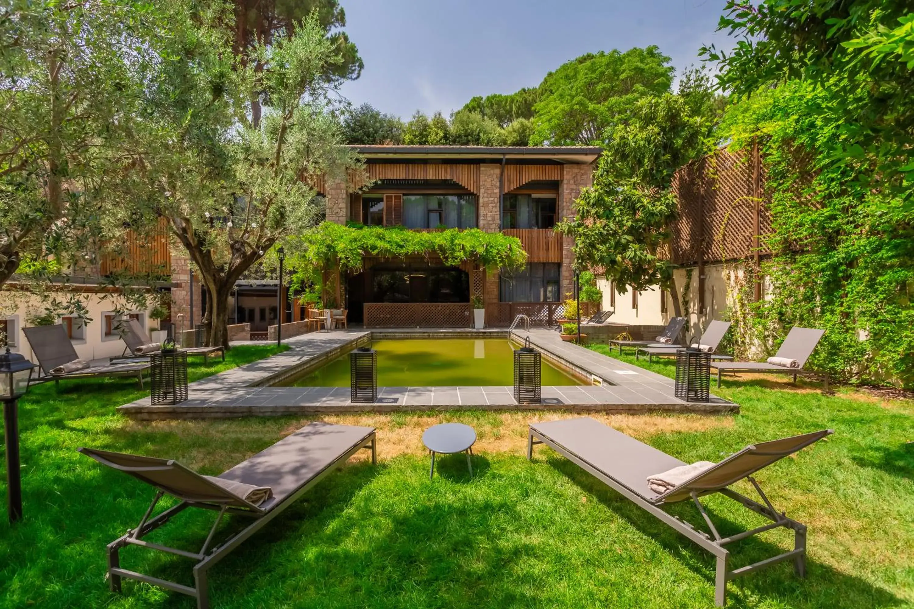 Facade/entrance in Fauno Urban Resort Facade/entrance in Fauno Urban Resort