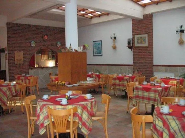 Restaurant/places to eat in Acquamarina Hotel
