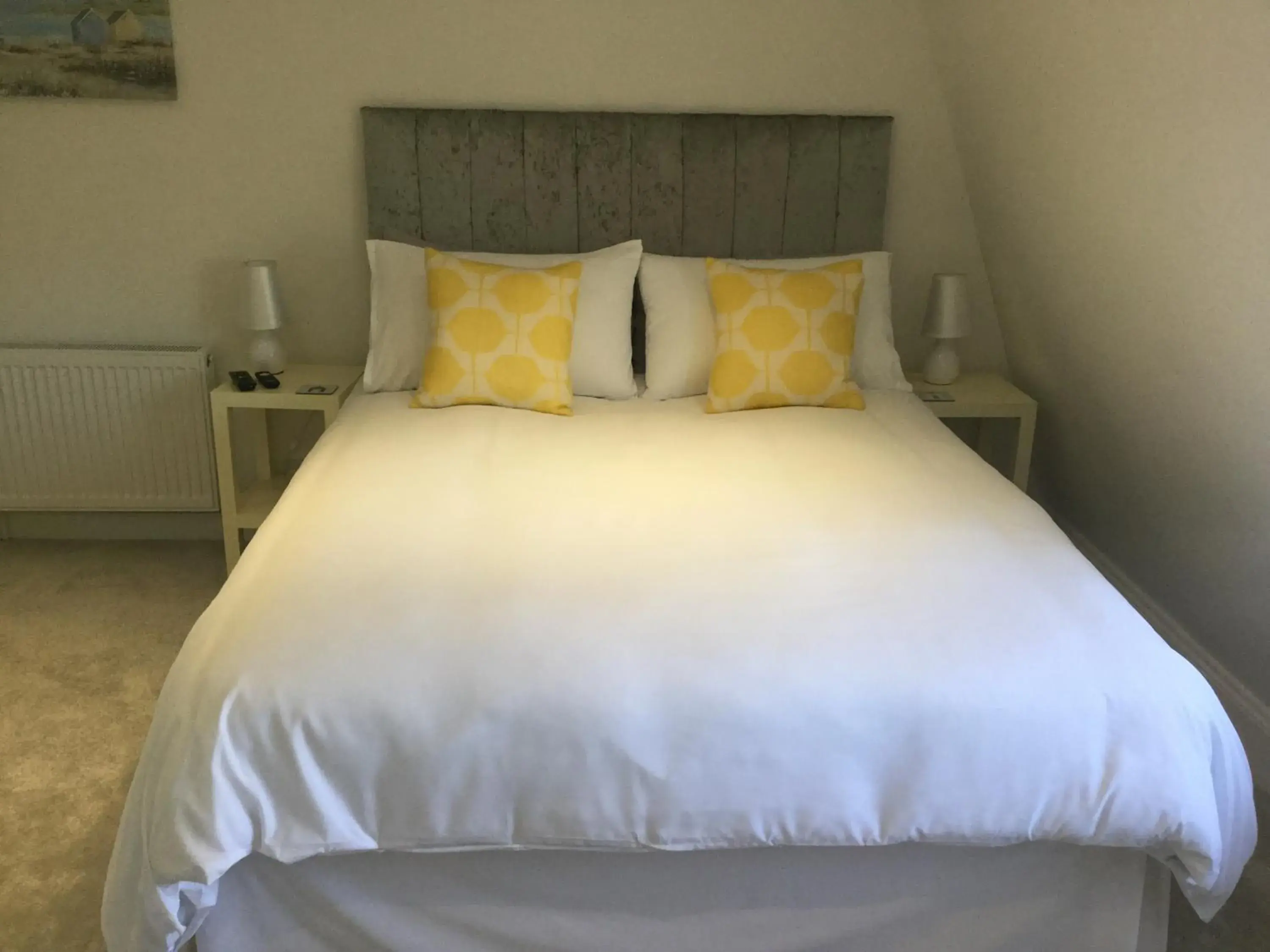 Double or Twin Room with Bathroom in Glebe House Double or Twin Room with Bathroom in Glebe House