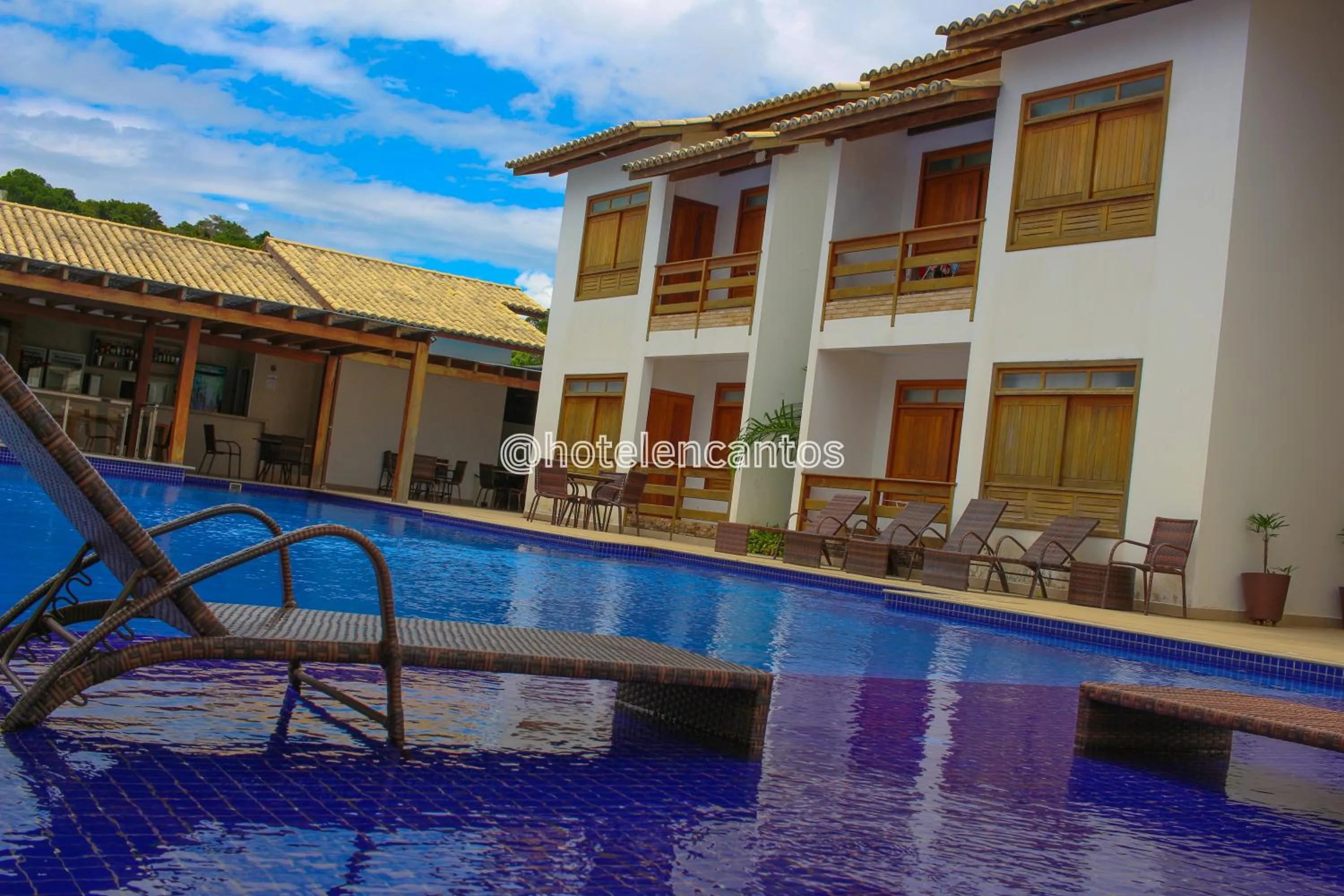 Swimming pool in Hotel Encantos de Itaperapuã