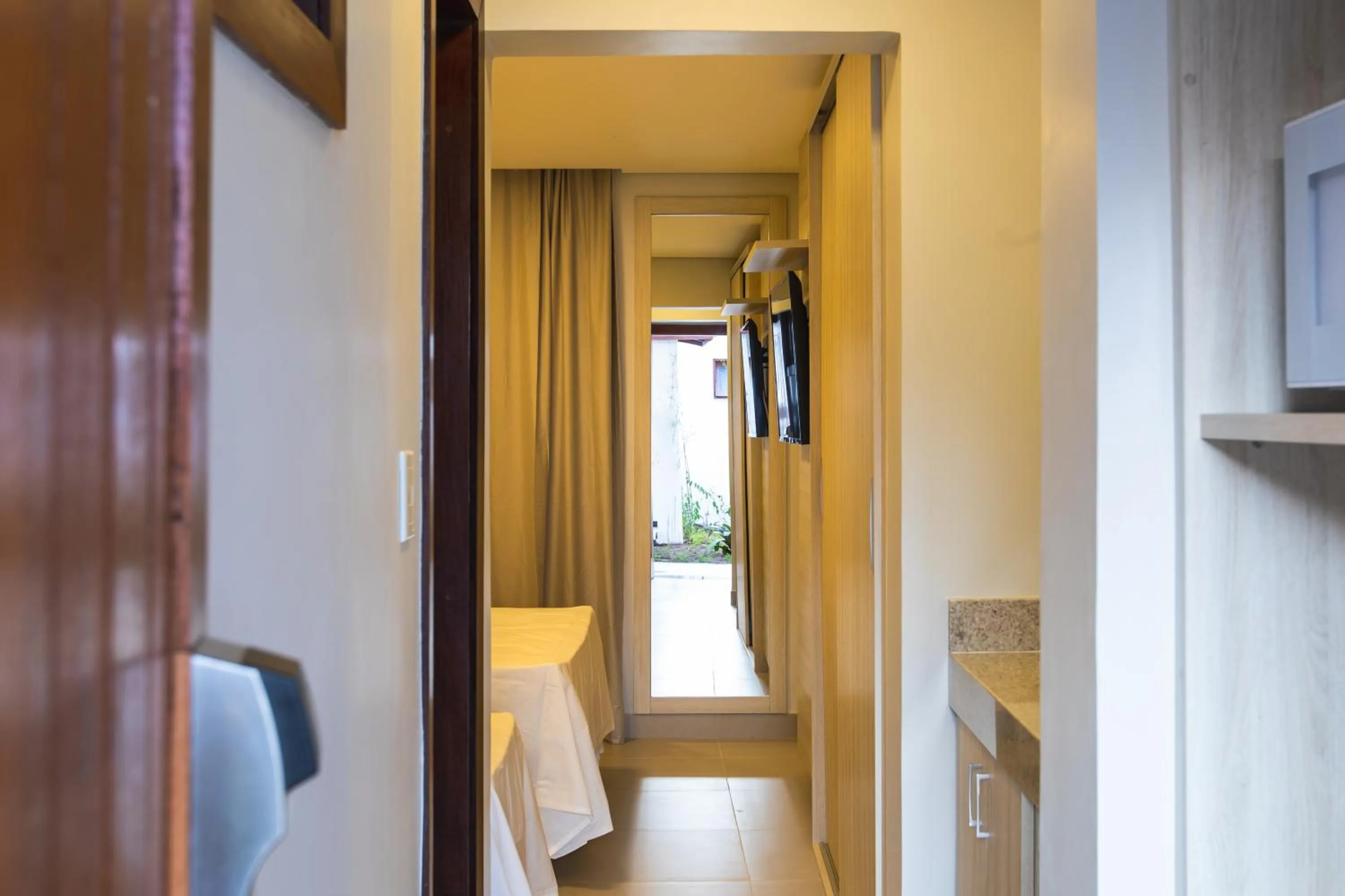 wardrobe in Hotel Encantos de Itaperapuã