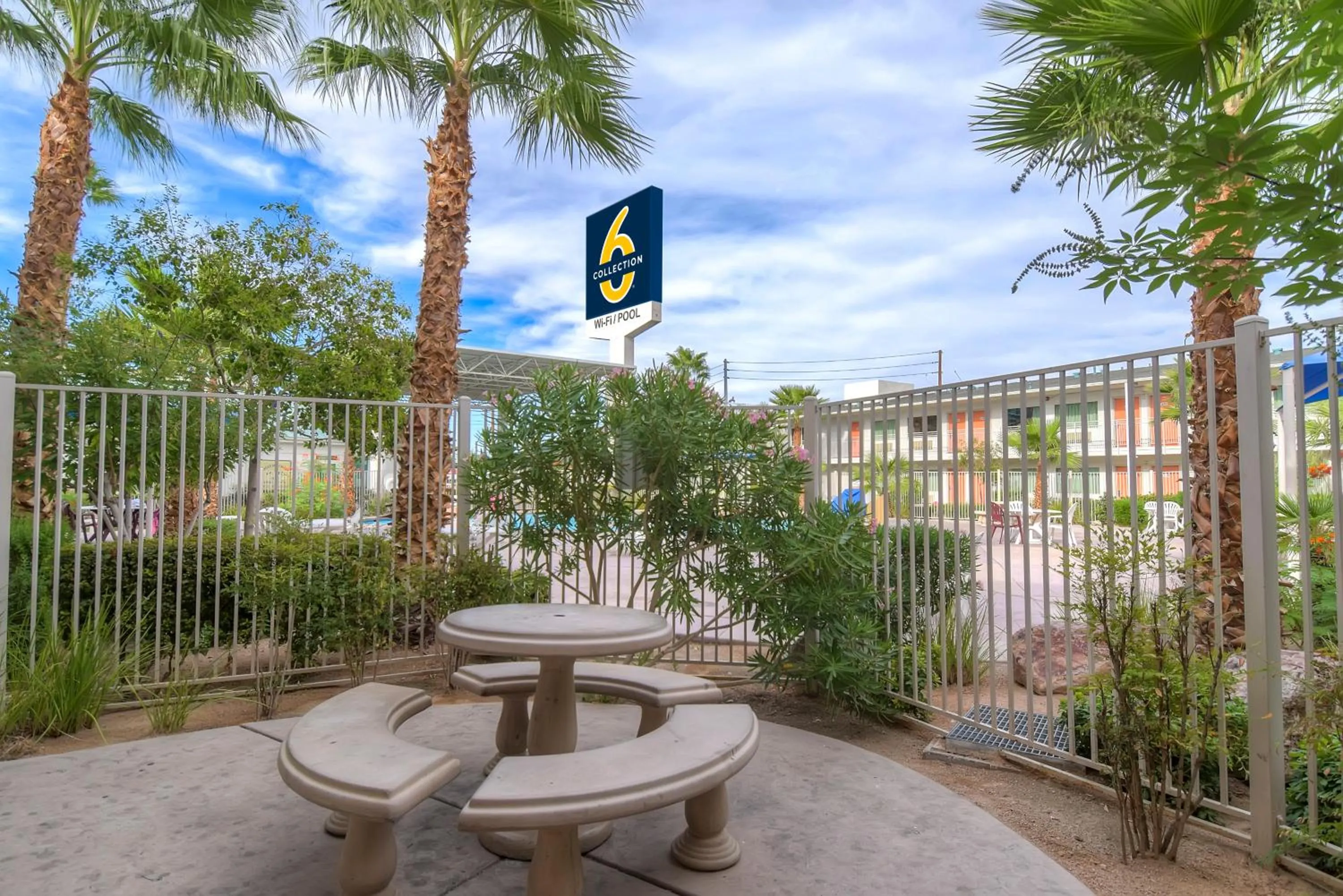 Patio in Studio 6 Suites Las Vegas, NV - Tropicana