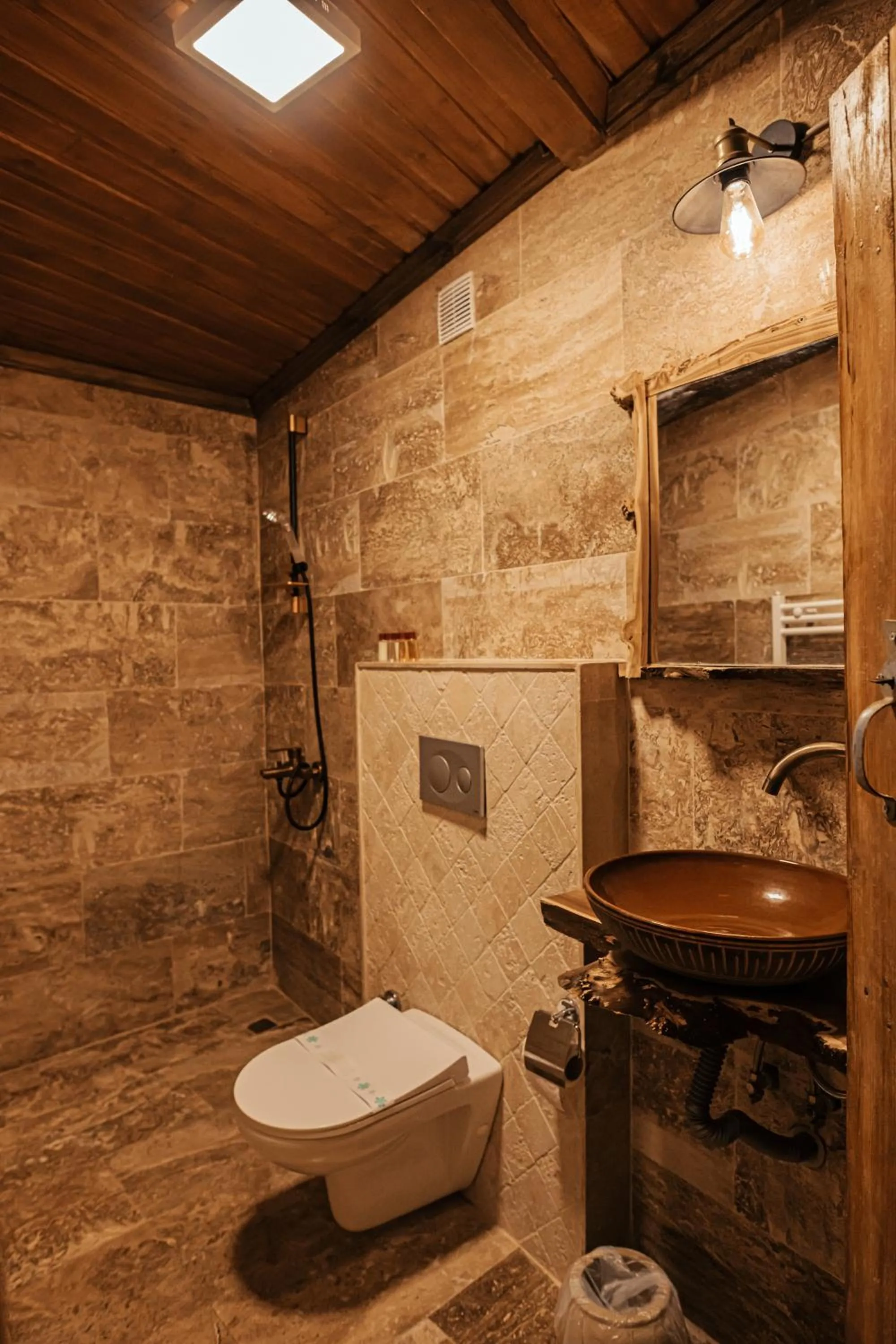Bathroom in Larissa Cave Hotel