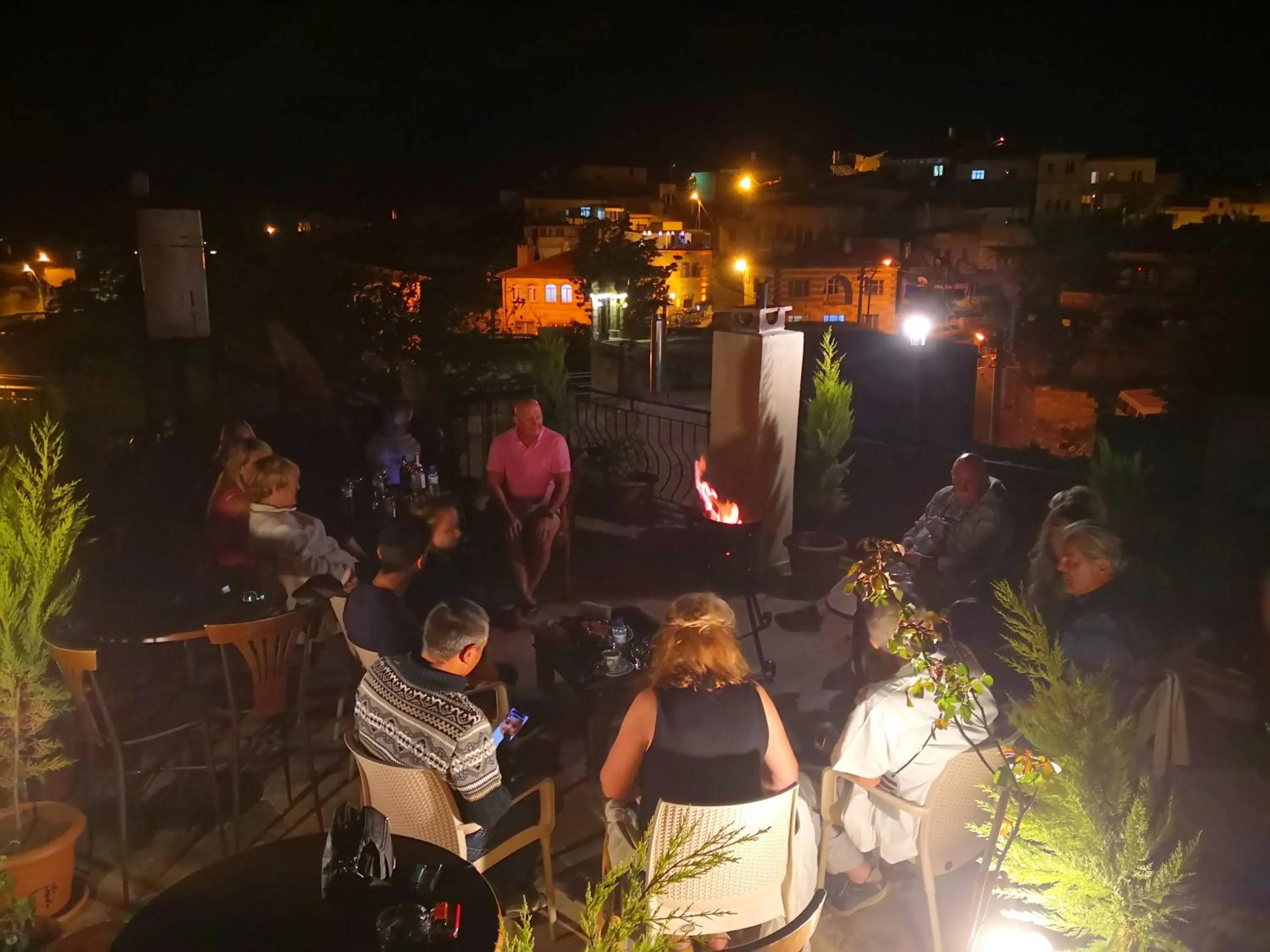 Restaurant/places to eat in Larissa Cave Hotel