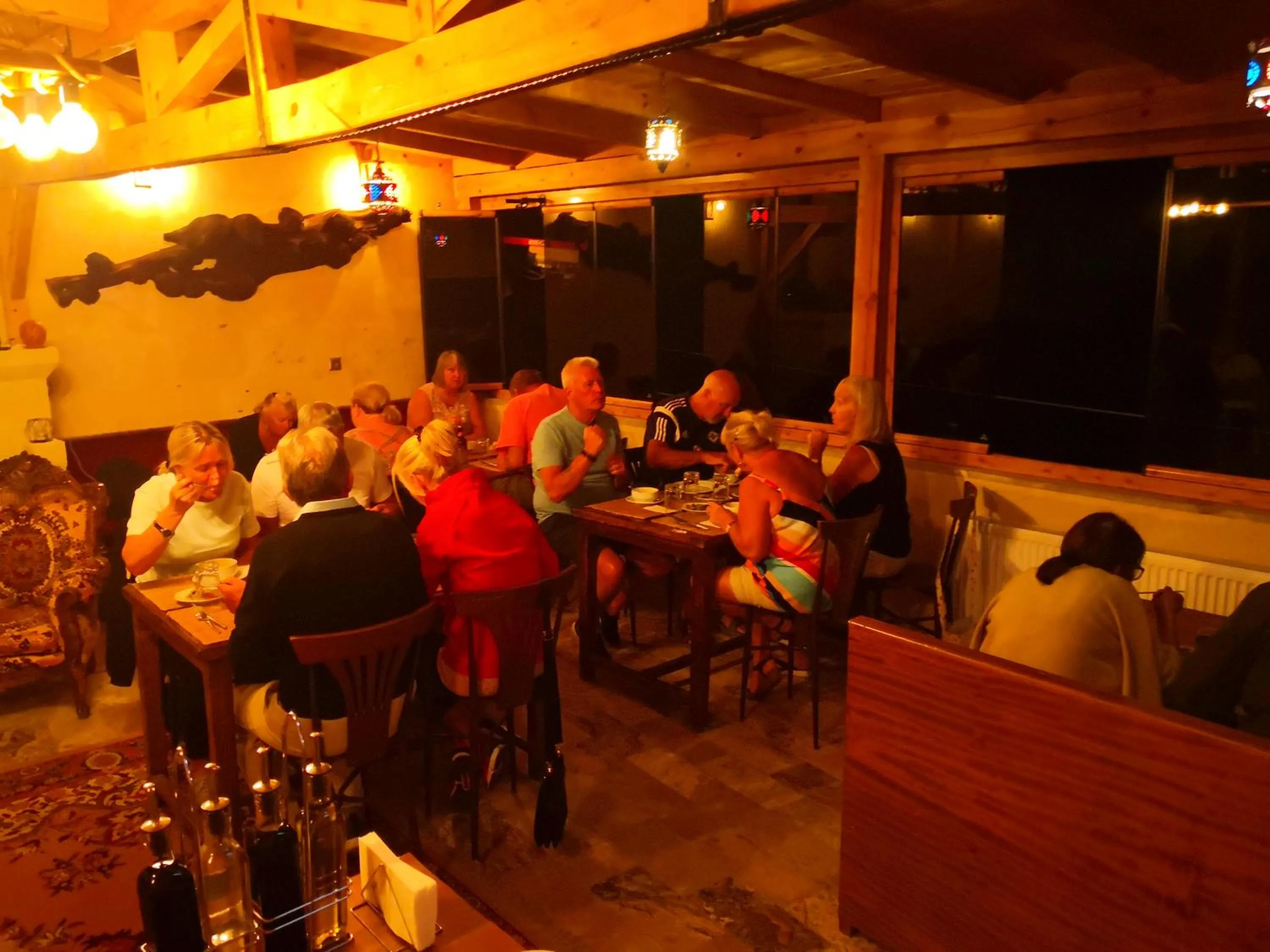 Restaurant/places to eat in Larissa Cave Hotel