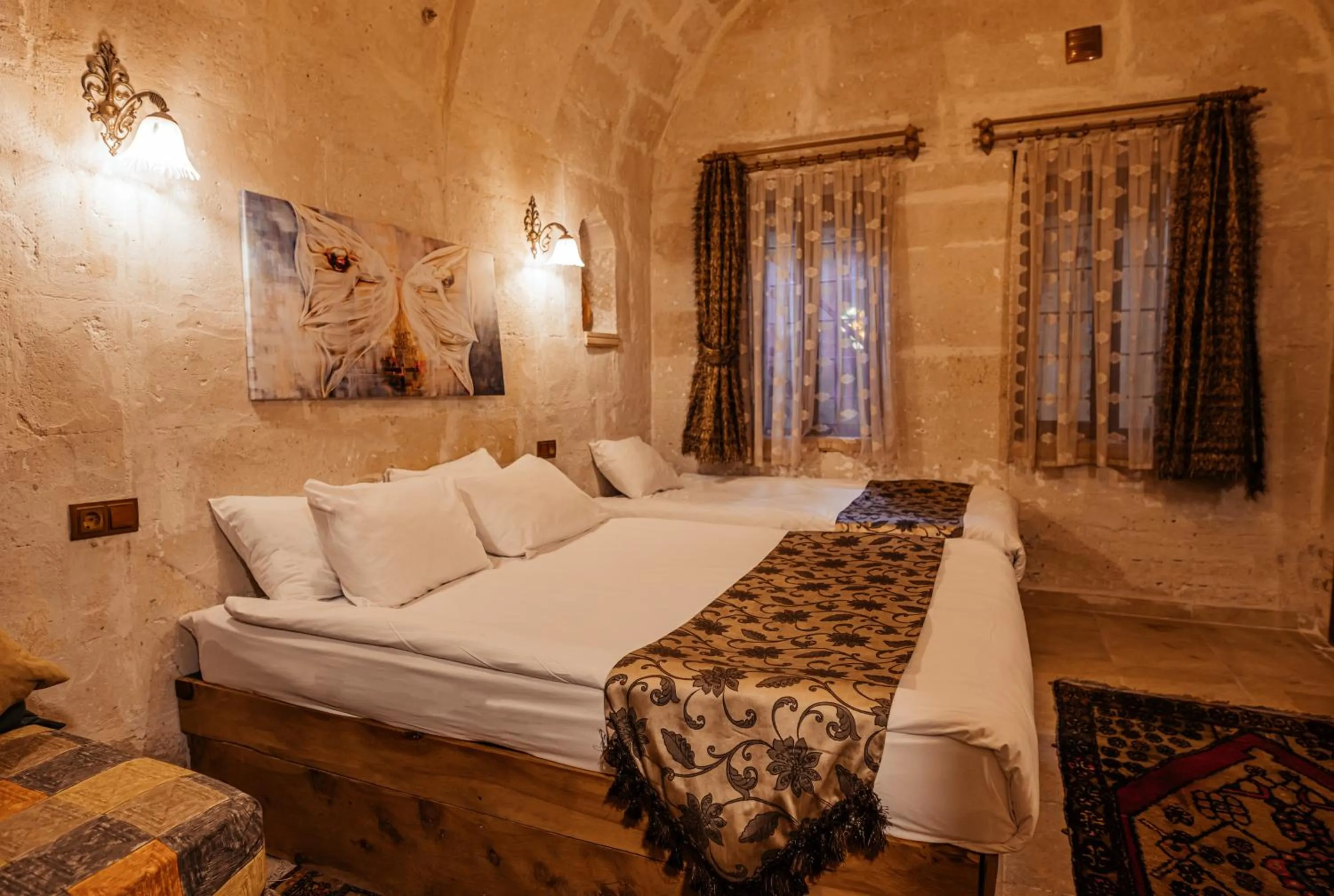 Massage in Larissa Cave Hotel