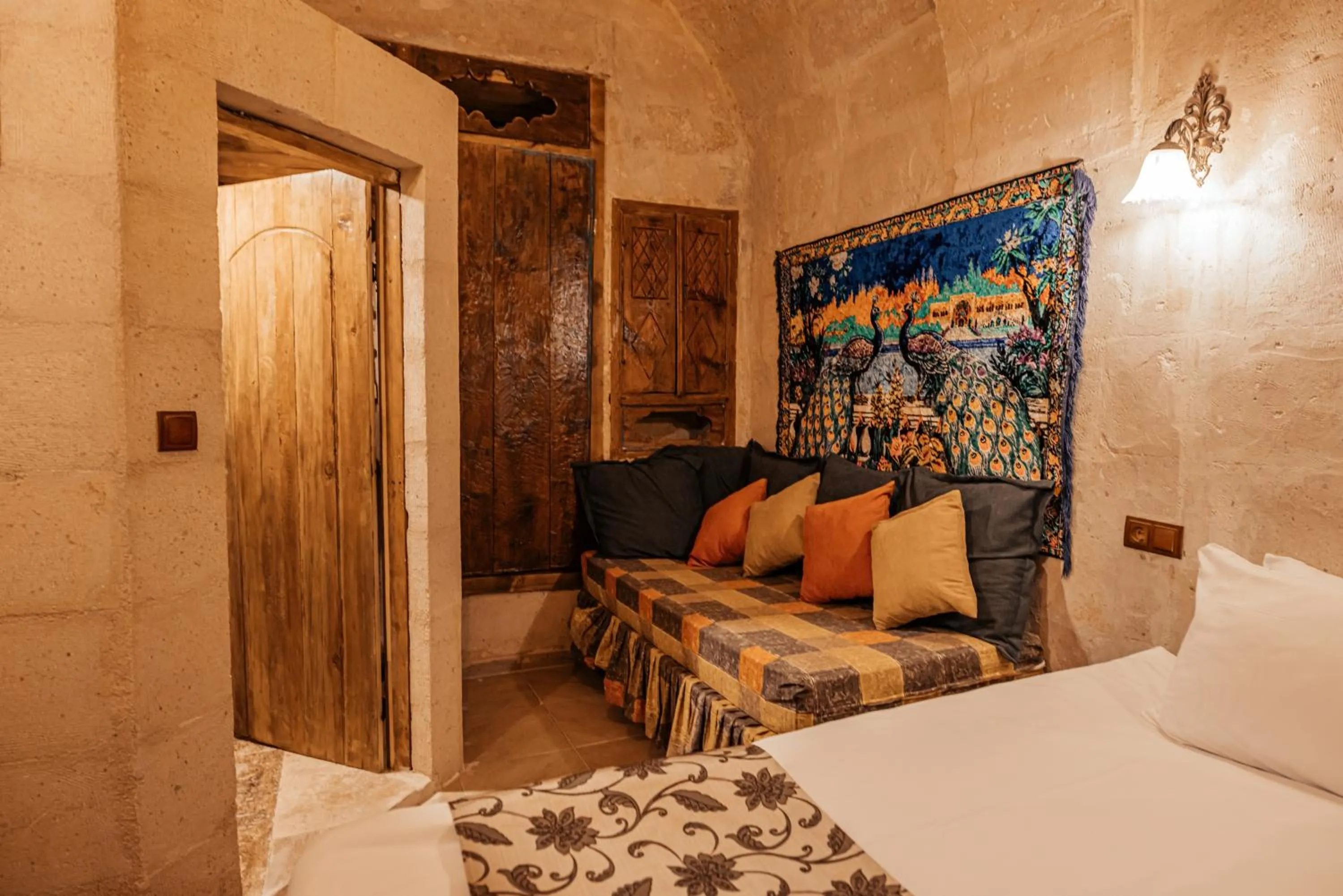 Massage in Larissa Cave Hotel